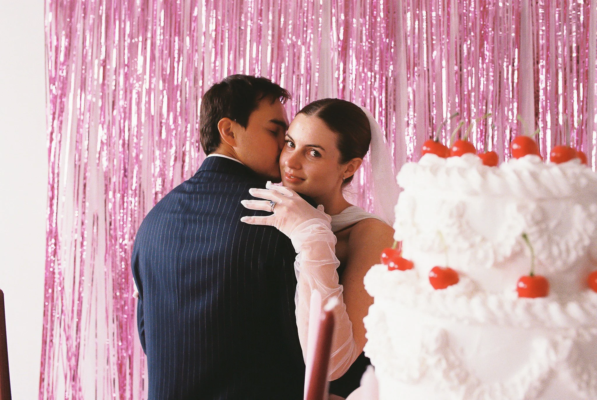modern-retro-editorial-wedding-inspiration-utah-20.jpg