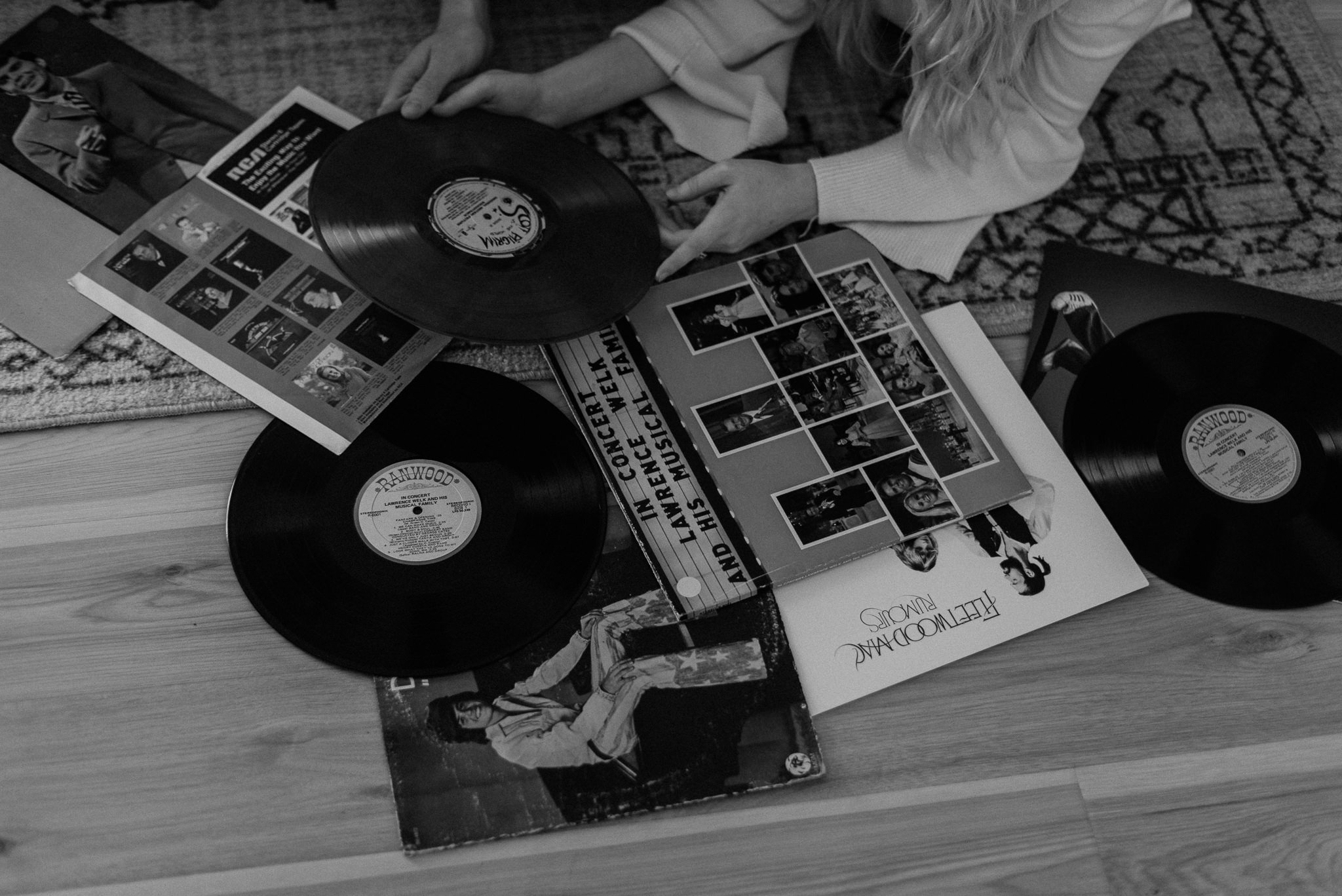 Vintage-Record-Home-Couple-Session-Utah-20