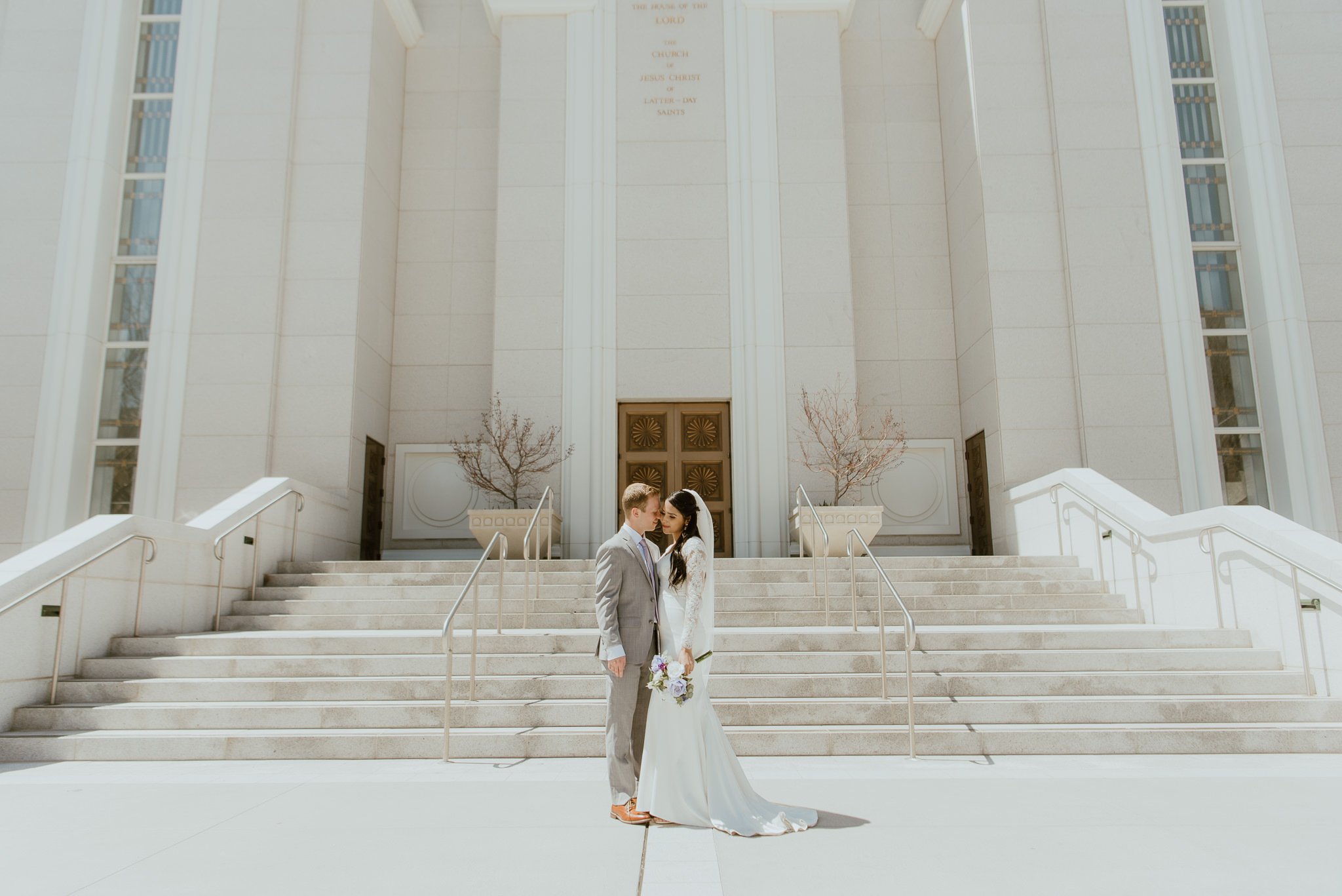 Utah-State-Capitol-Spring-Blossons-Bountiful-LDS-Wedding-Hopesandcheers-photo-48