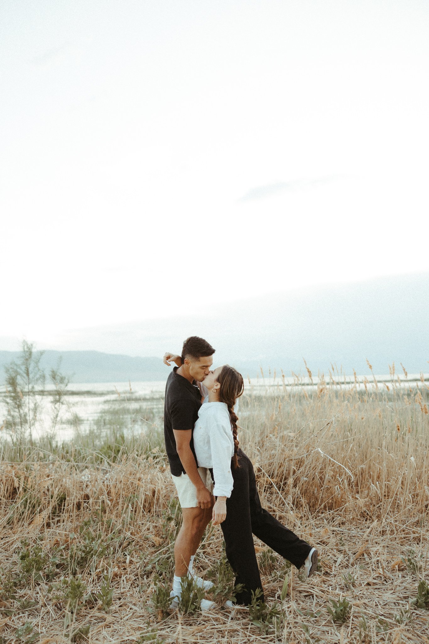 Casual-Couple-Photoshoot-Utah-Lake-Hopes-and-cheers-photo-51.jpg