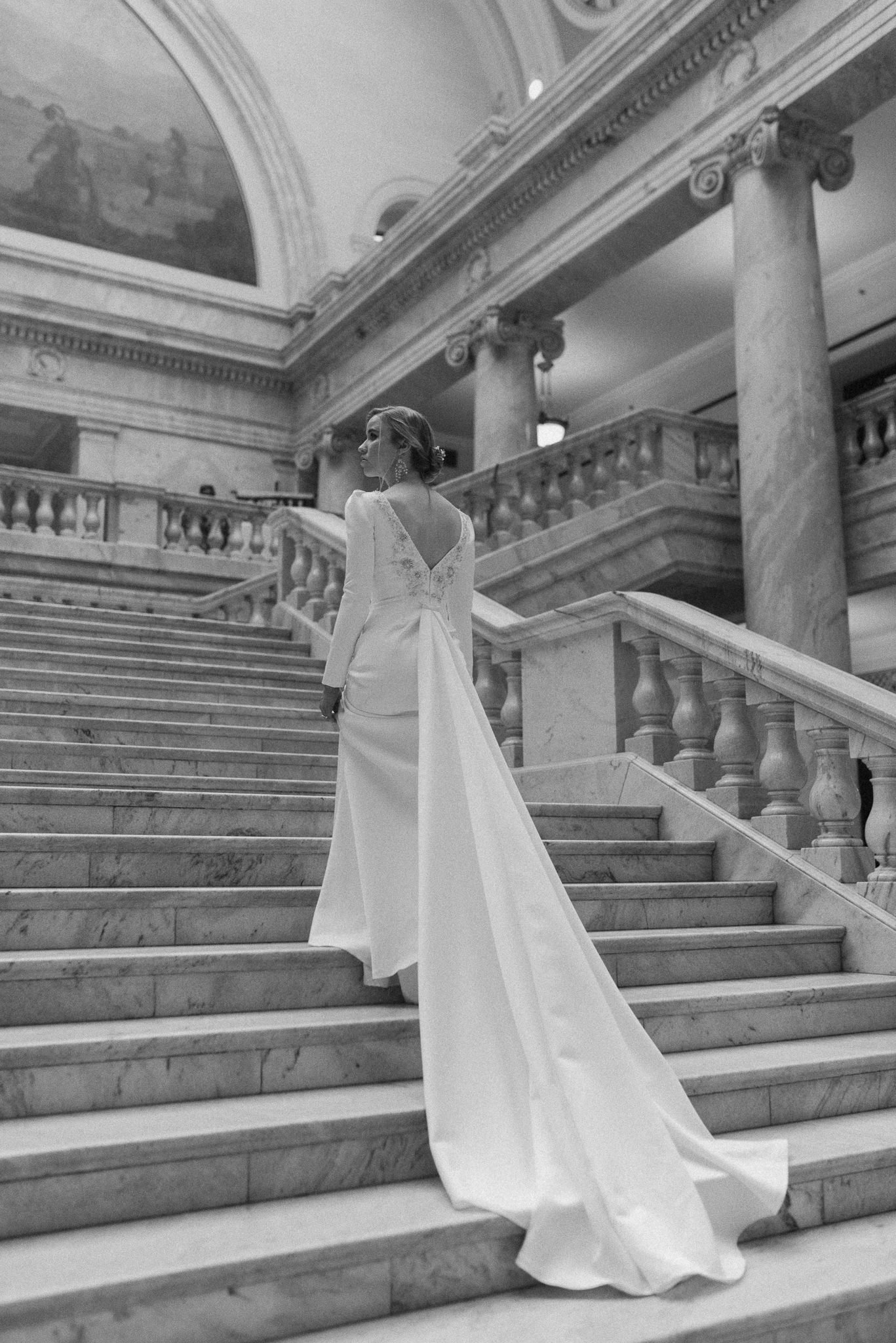 Bridals-Utah-State-Capitol-Elegant-Hopes-and-cheers-photo-12.jpg
