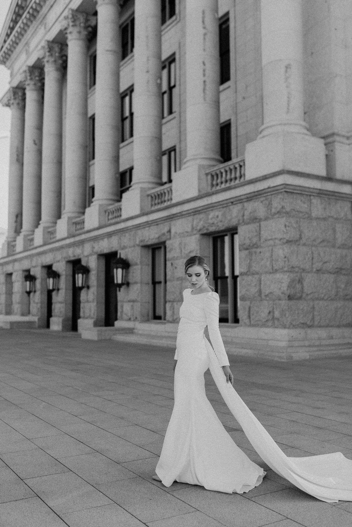 Bridals-Utah-State-Capitol-Elegant-Hopes-and-cheers-photo-131.jpg
