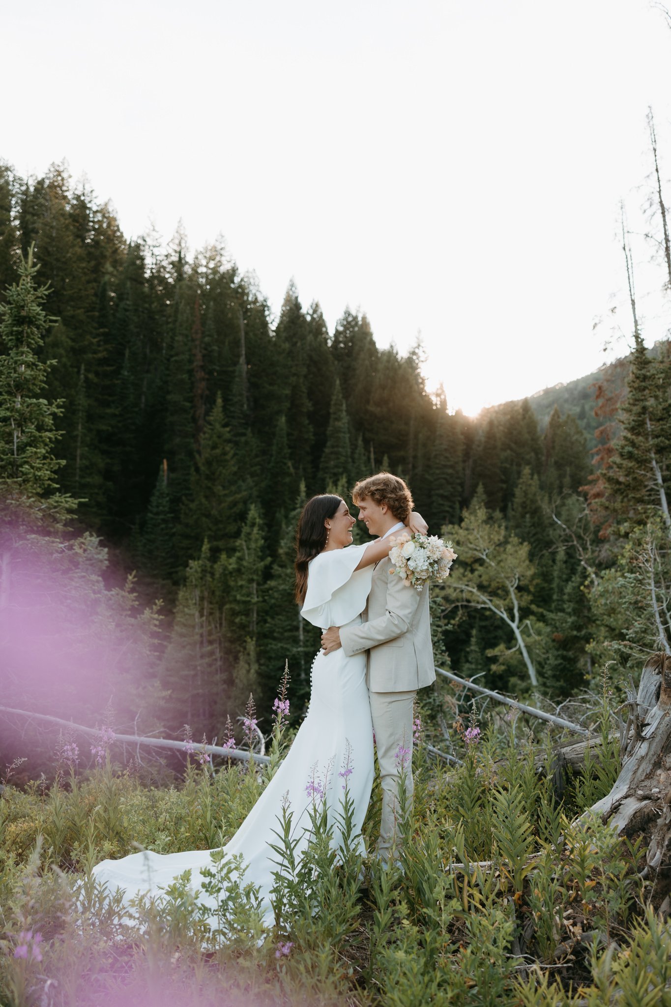 Cottonwood-Canyon-Bridals-Hopes-and-cheers-photo-252.jpg