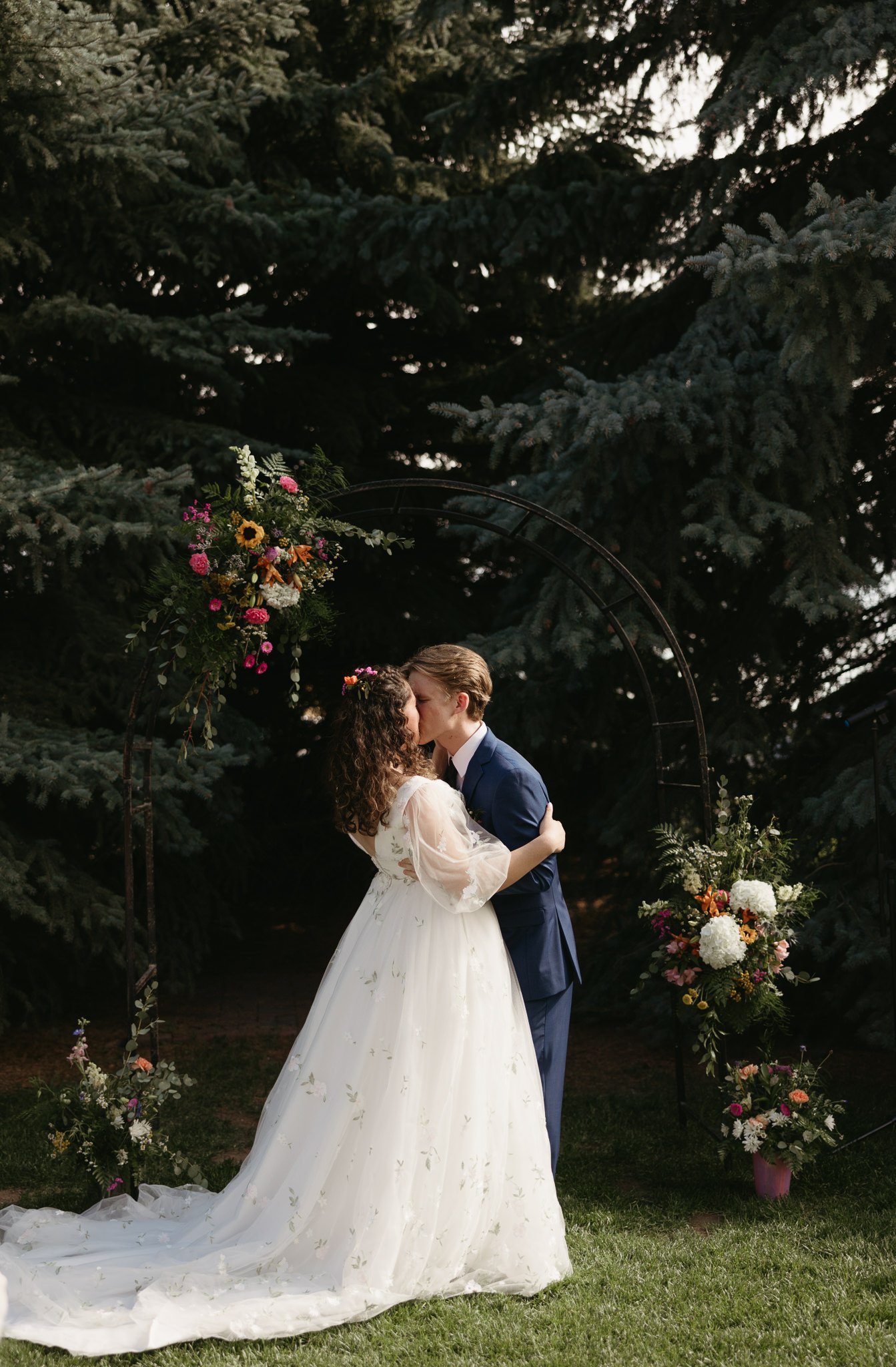 Idaho-Falls-Wedding-Loft-745-Summer-Wedding-Hopesandcheersphoto-488.jpg