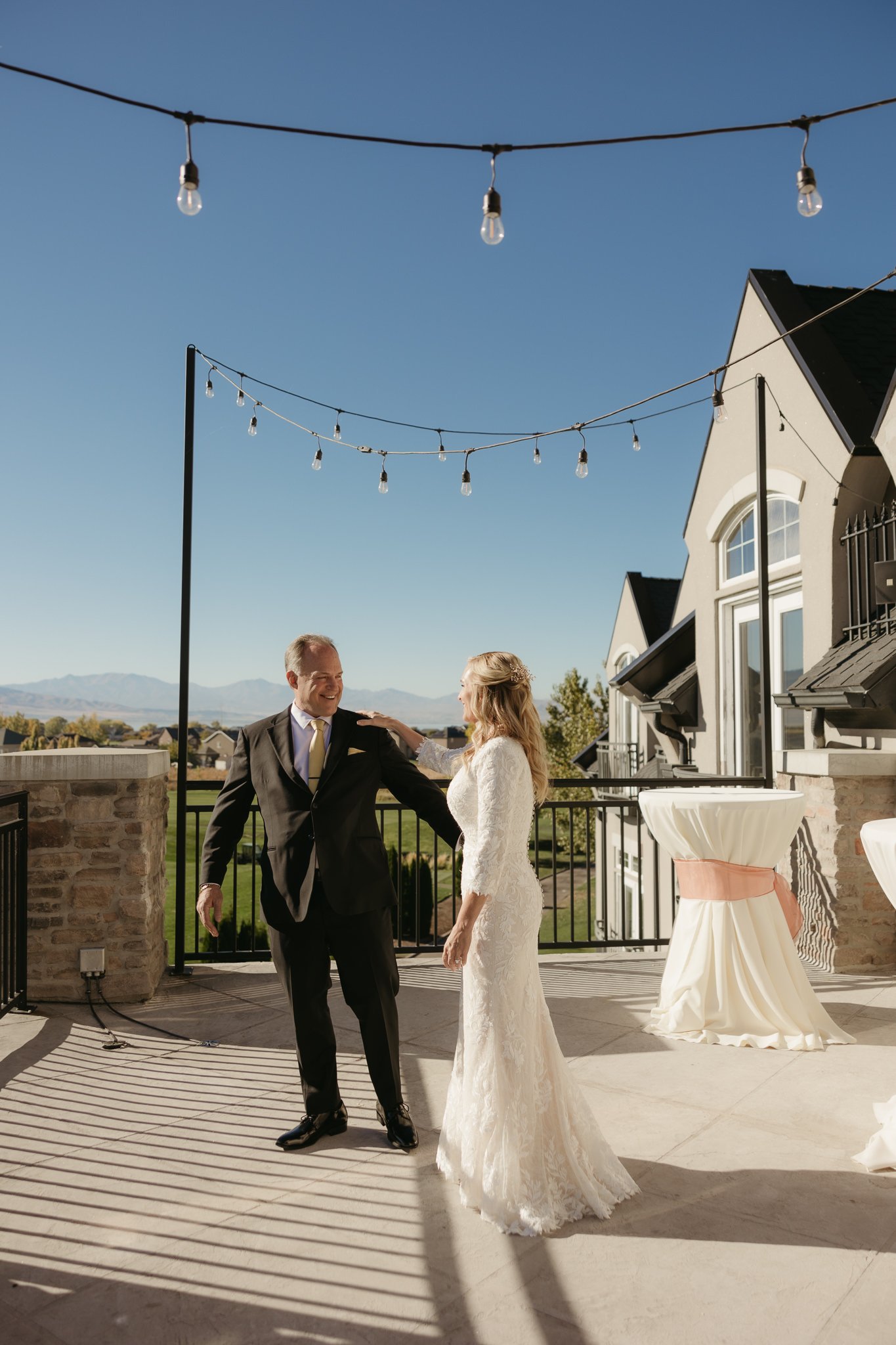 Sleepy-Ridge-Venue-Utah-Wedding-Lorinda-Byron-Hopes-and-cheers-photo51.jpg
