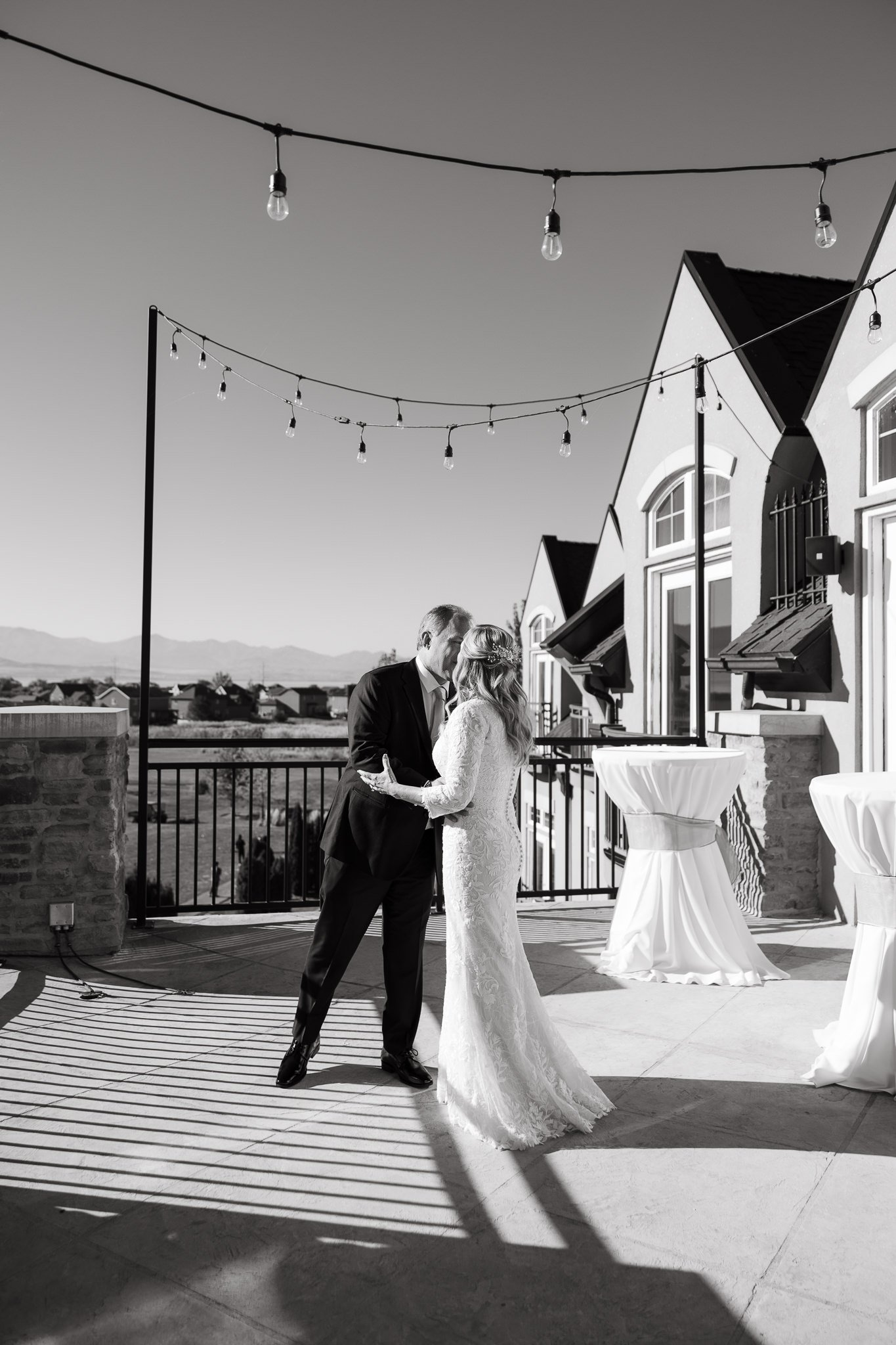 Sleepy-Ridge-Venue-Utah-Wedding-Lorinda-Byron-Hopes-and-cheers-photo52.jpg