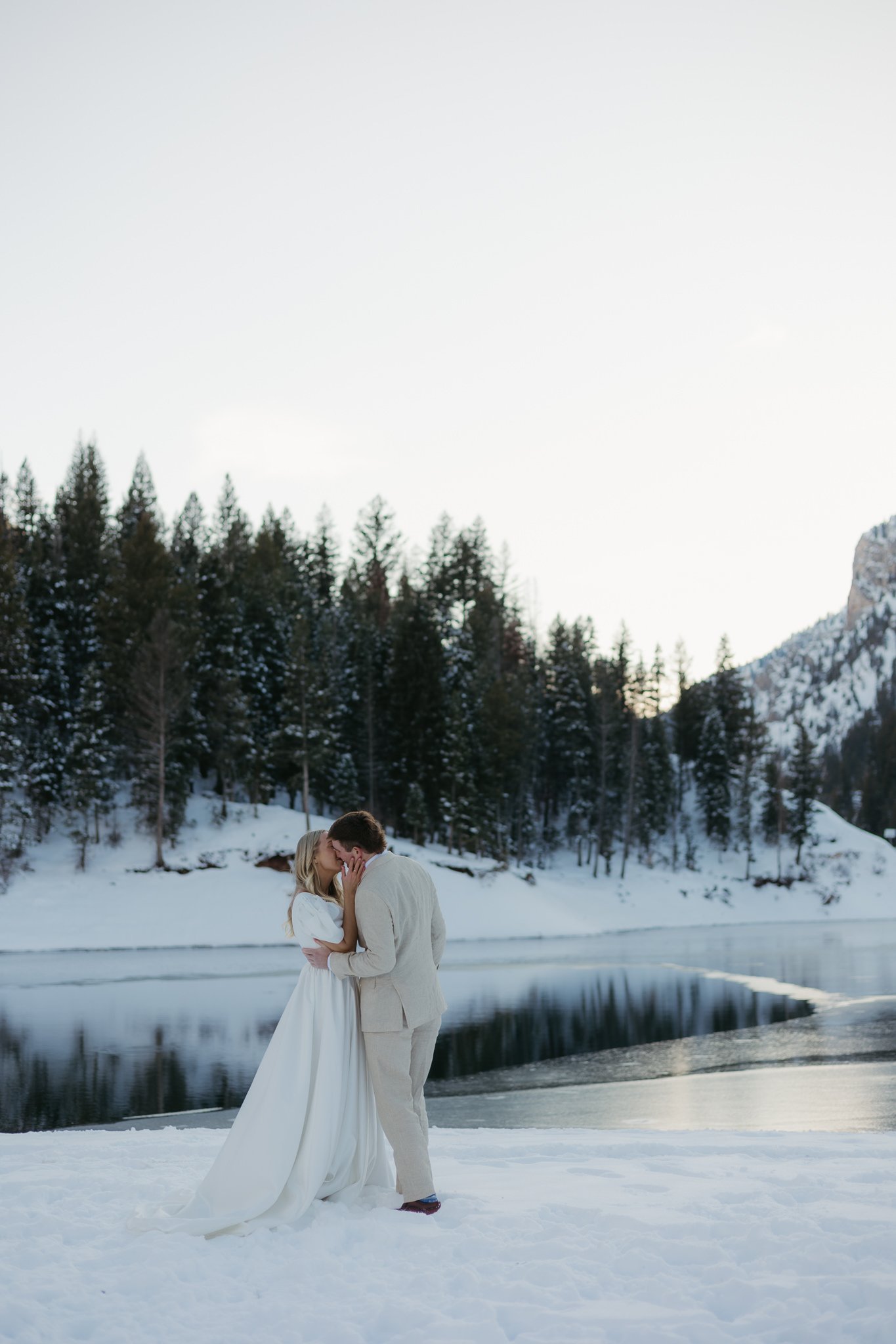 Tibble-Fork-Utah-Elopement-Winter-Hopes-and-cheers-photo-68.jpg