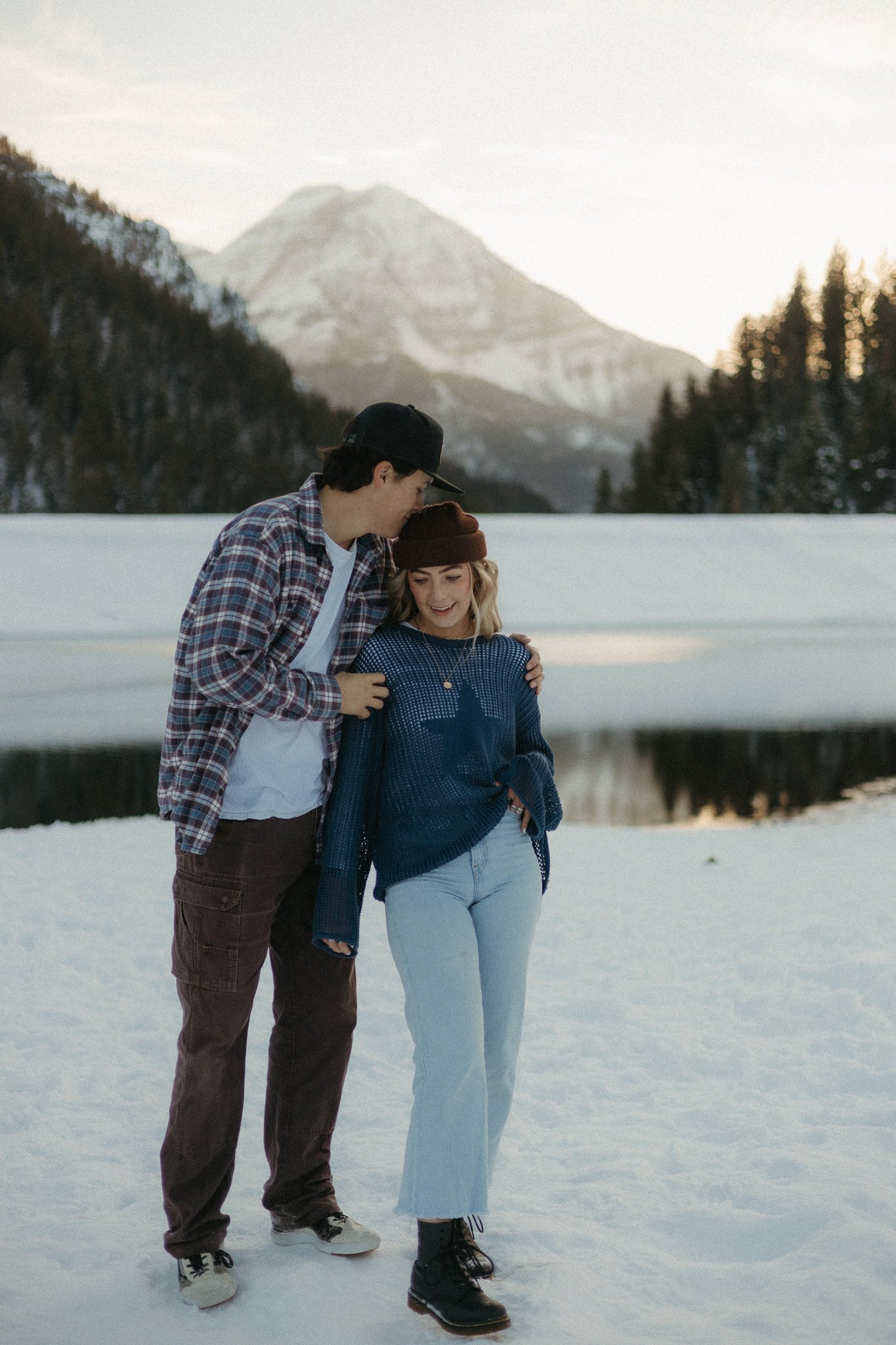 Tibble-Fork-Utah-Winter-Couple-Shoot-Snow-Hopes-and-cheers-74.jpg