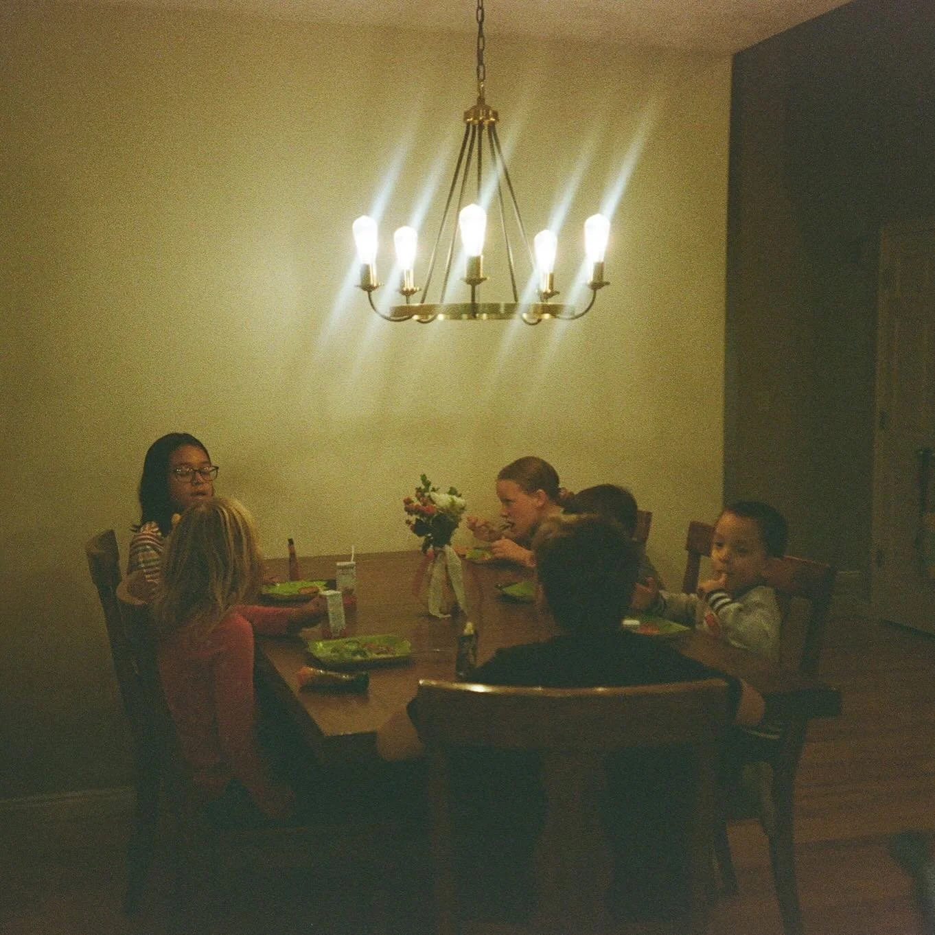 Literally my little corner of the world

#pointandshootcamera #dinnertime #friendstime #olympusinfinitystylus