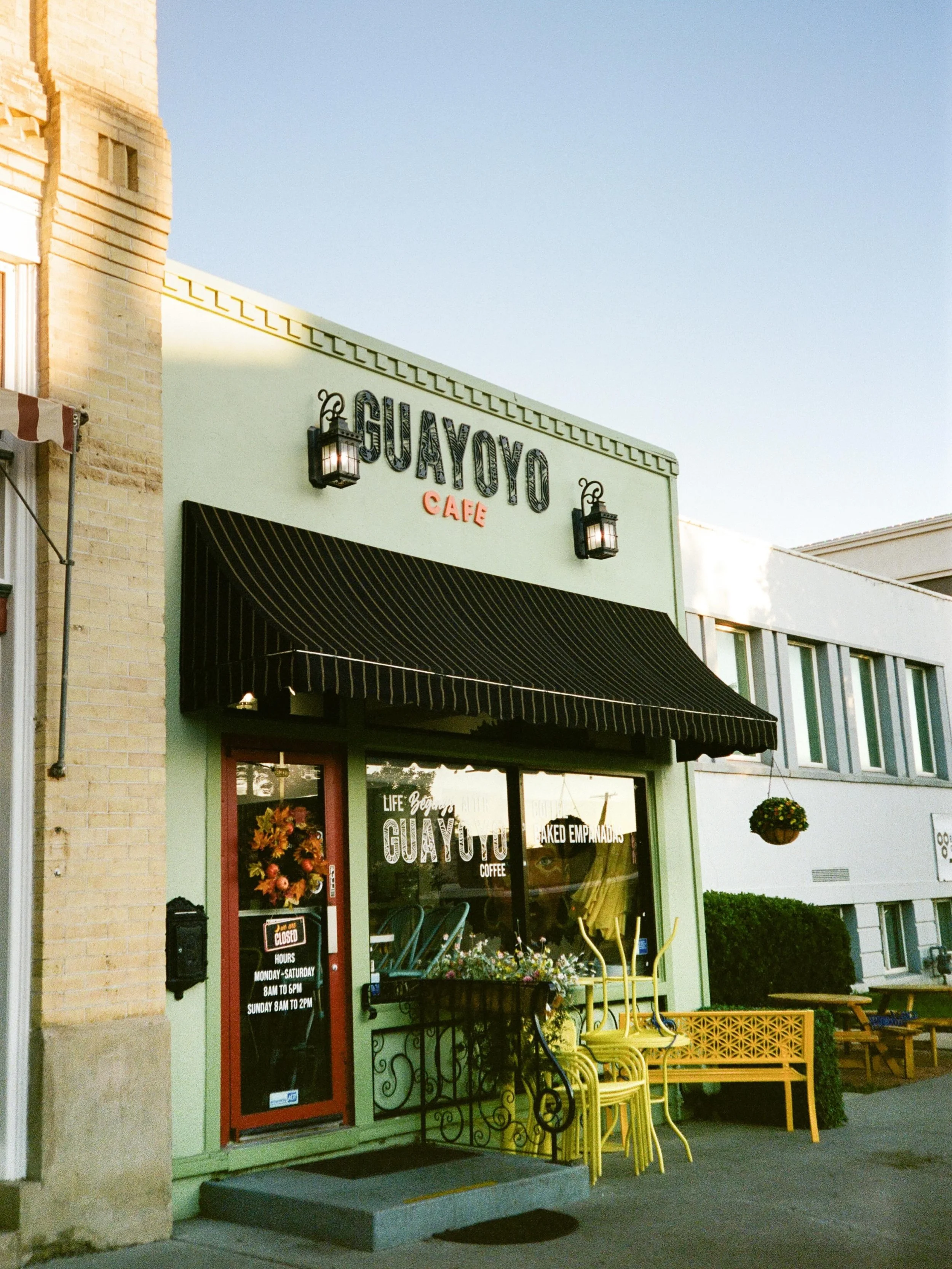 Little jewel in Pleasant Grove 

#portra400 #filmisnotdead