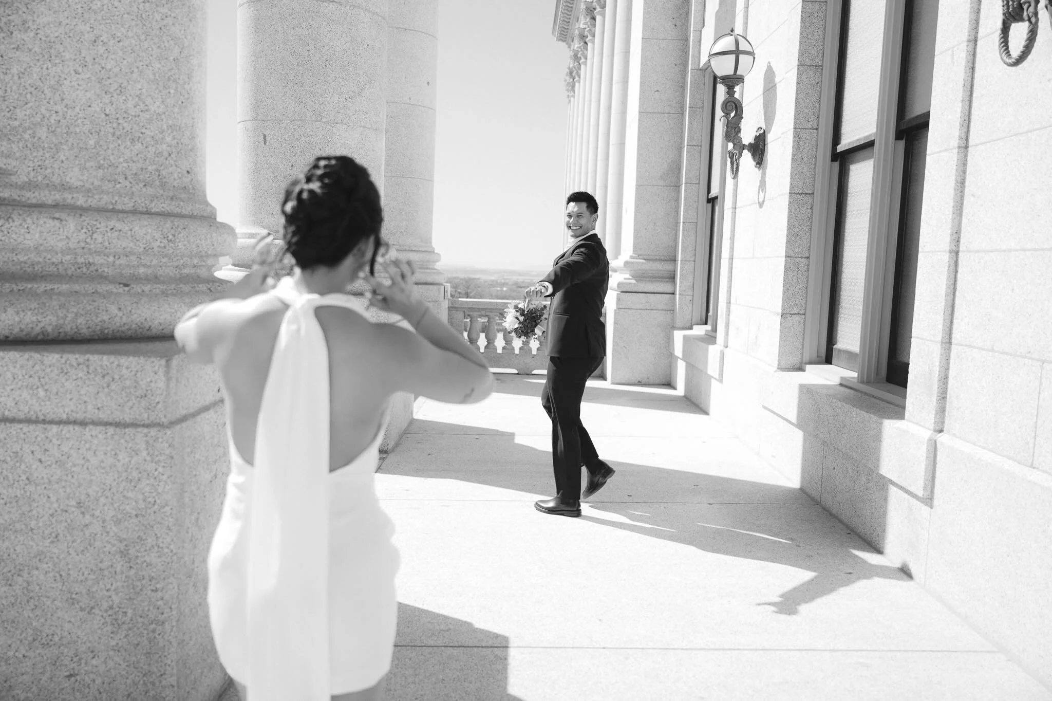 Absolutely love it when my couples bring in their full personalities to their session, it makes it fun, and not only easier for me, but memorable to them 

#utahweddingphotographer #saltlakecityphotographer
