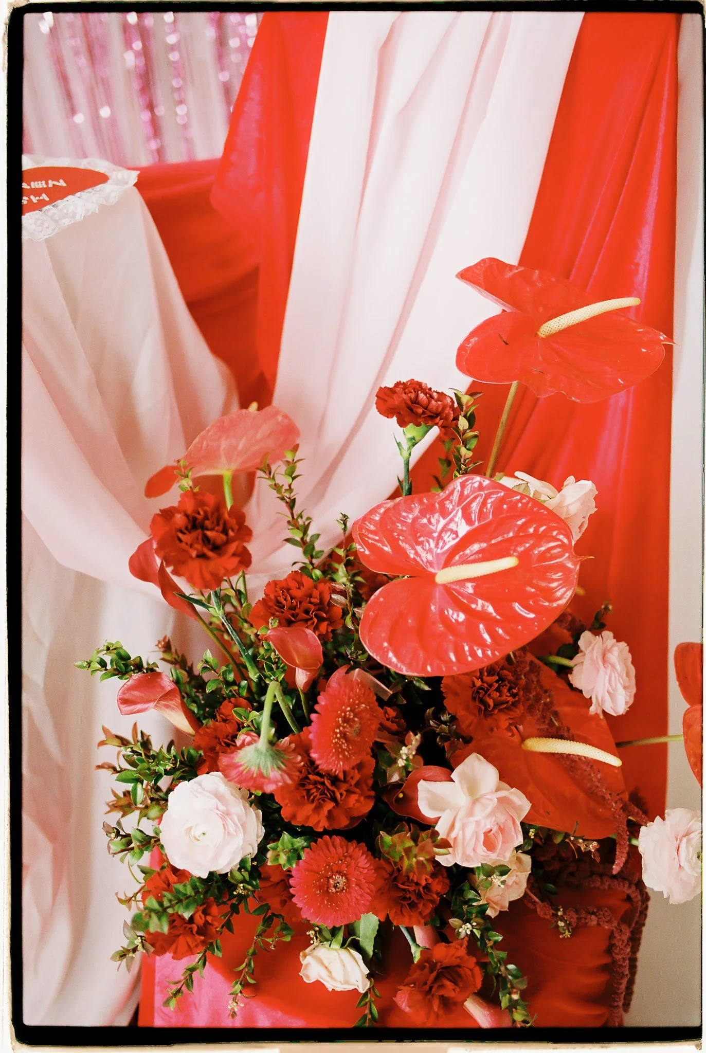 modern-retro-editorial-wedding-inspiration-utah-30.jpg