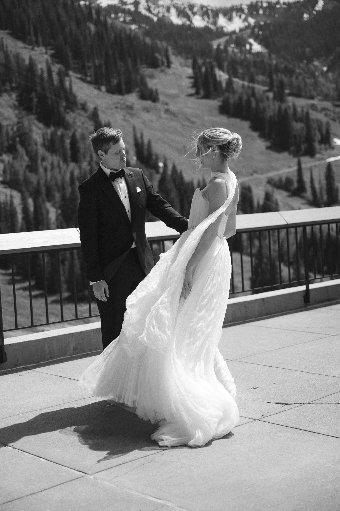 wedding first look