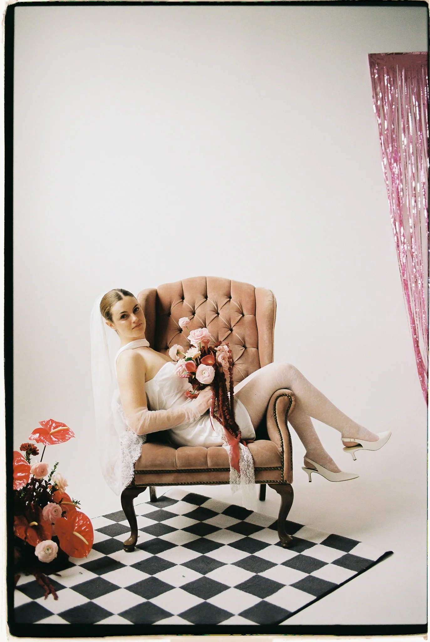 modern-retro-editorial-wedding-inspiration-utah-39.jpg