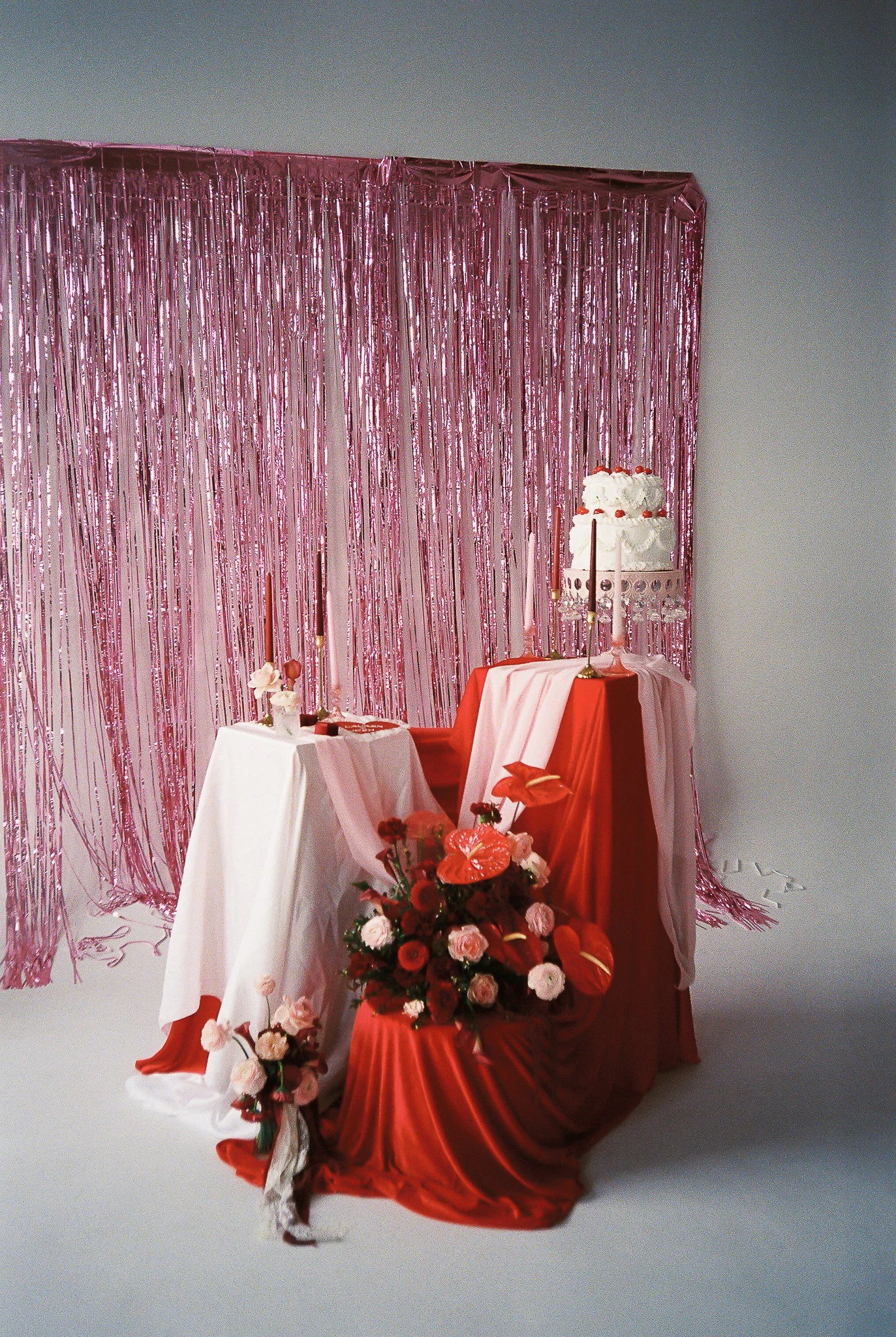 modern-retro-editorial-wedding-inspiration-utah-1.jpg