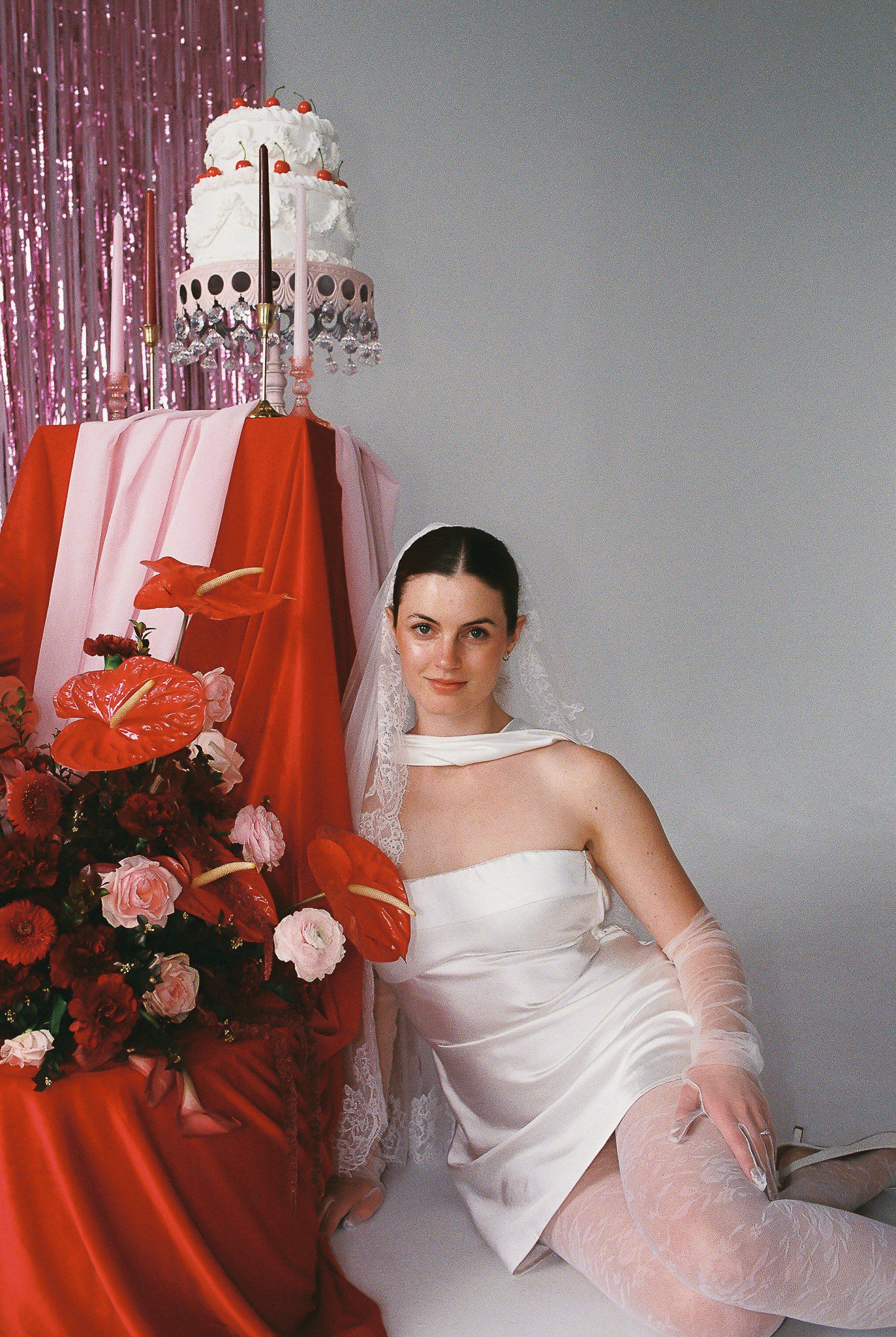 modern-retro-editorial-wedding-inspiration-utah-13.jpg
