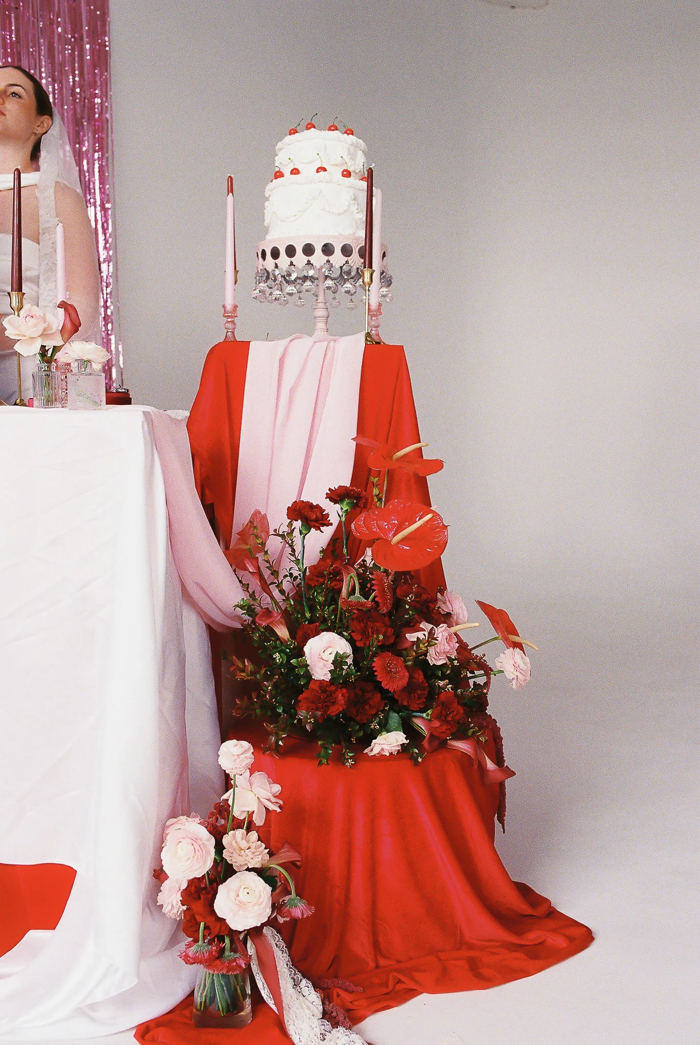 modern-retro-editorial-wedding-inspiration-utah-17.jpg