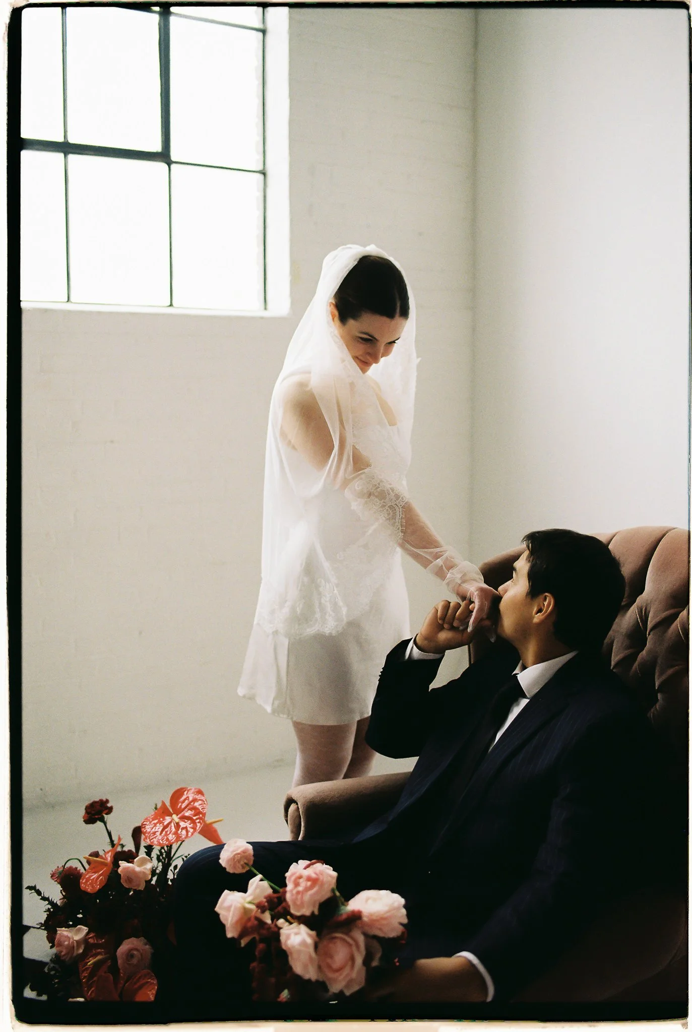 modern-retro-editorial-wedding-inspiration-utah-38.jpg