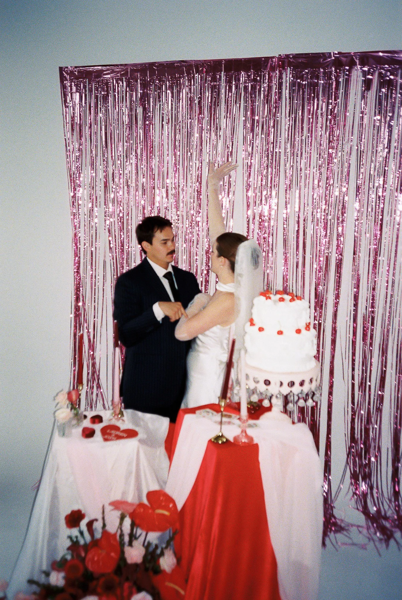 modern-retro-editorial-wedding-inspiration-utah-3.jpg