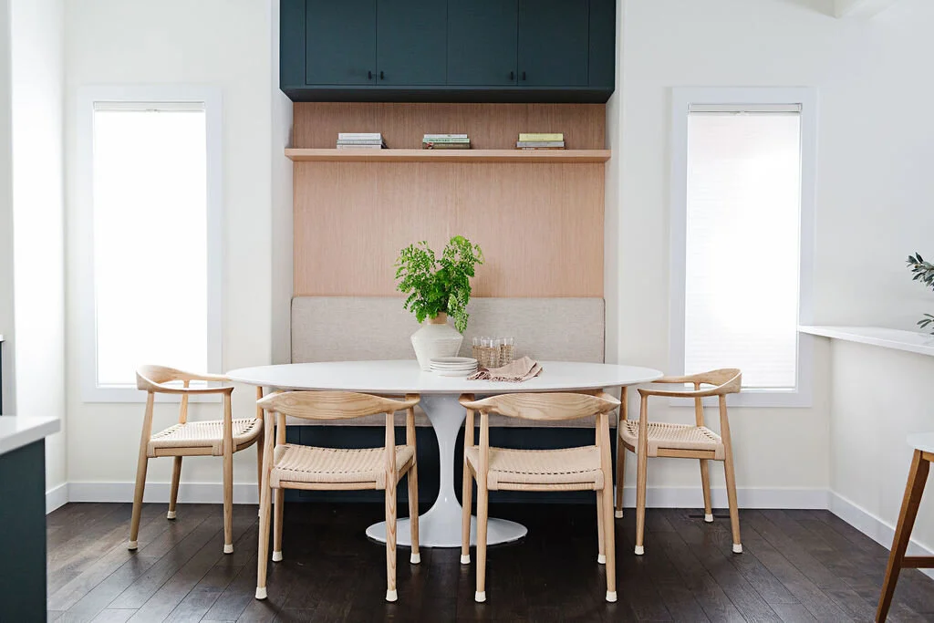 modern banquette .jpg