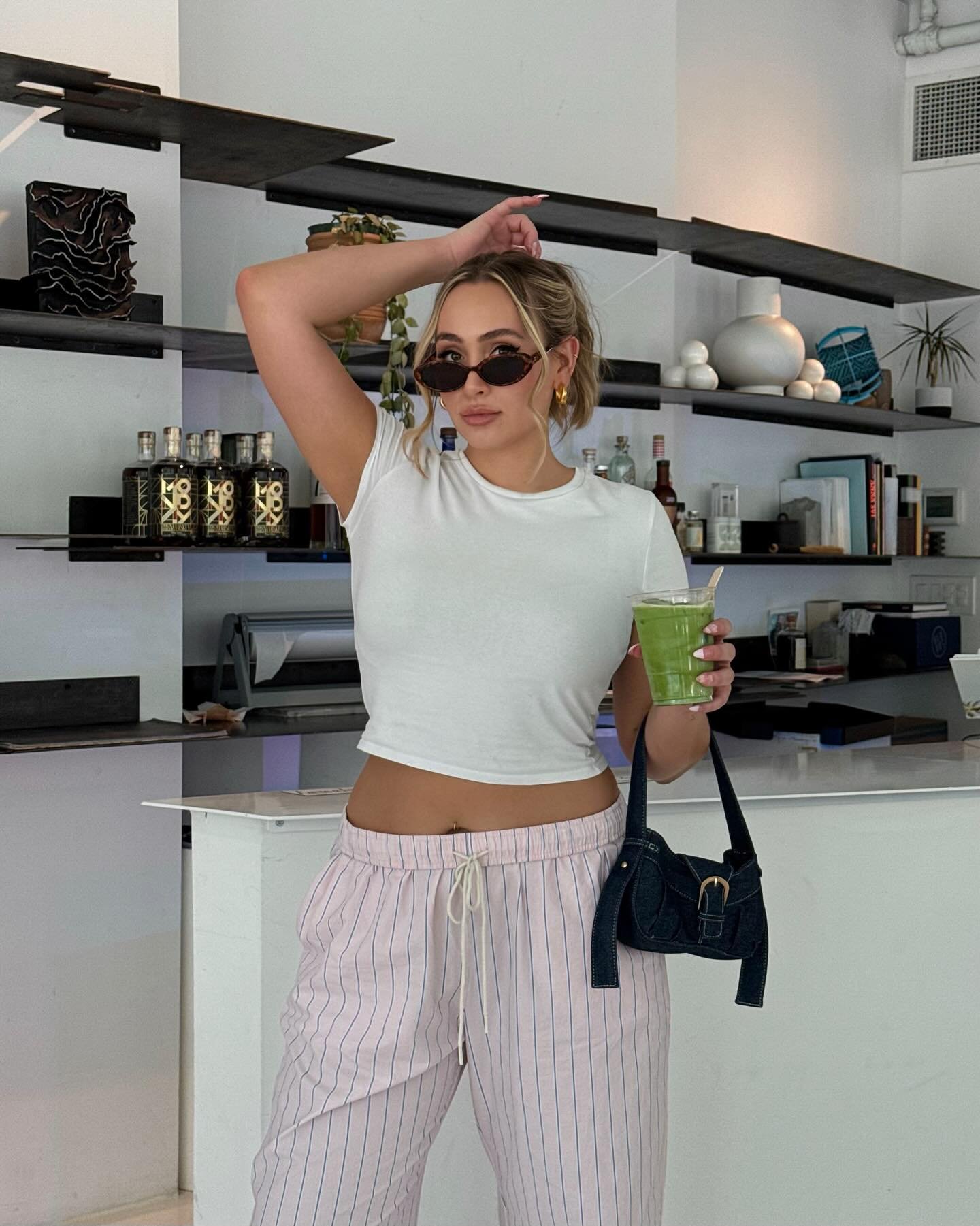 love you so matcha 💕🍵🎰
&bull;
&bull;
&bull;
#summeroutfit #ootd #popofpink #summertrends #girlswear