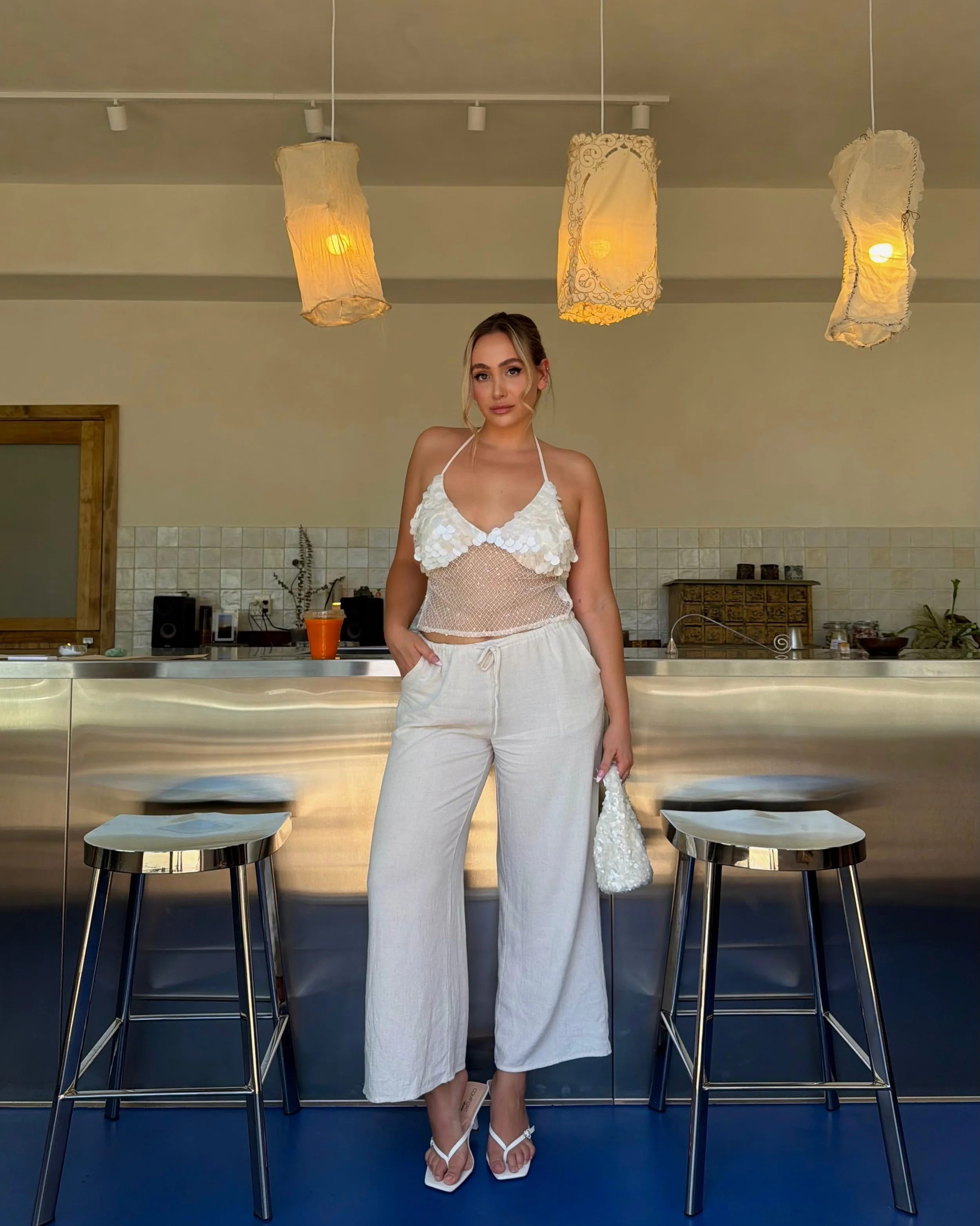 I&rsquo;m summering ☀️🧡✨
&bull;
&bull;
#summer #outfits #outfitinspiration #summerstyle #girlswear