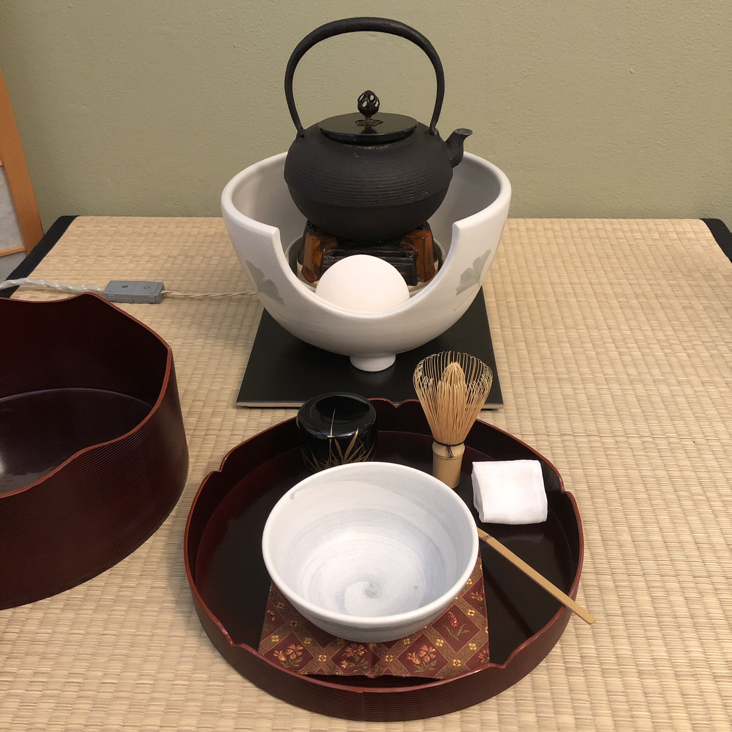 Chitose bon, round tea utensil  box.