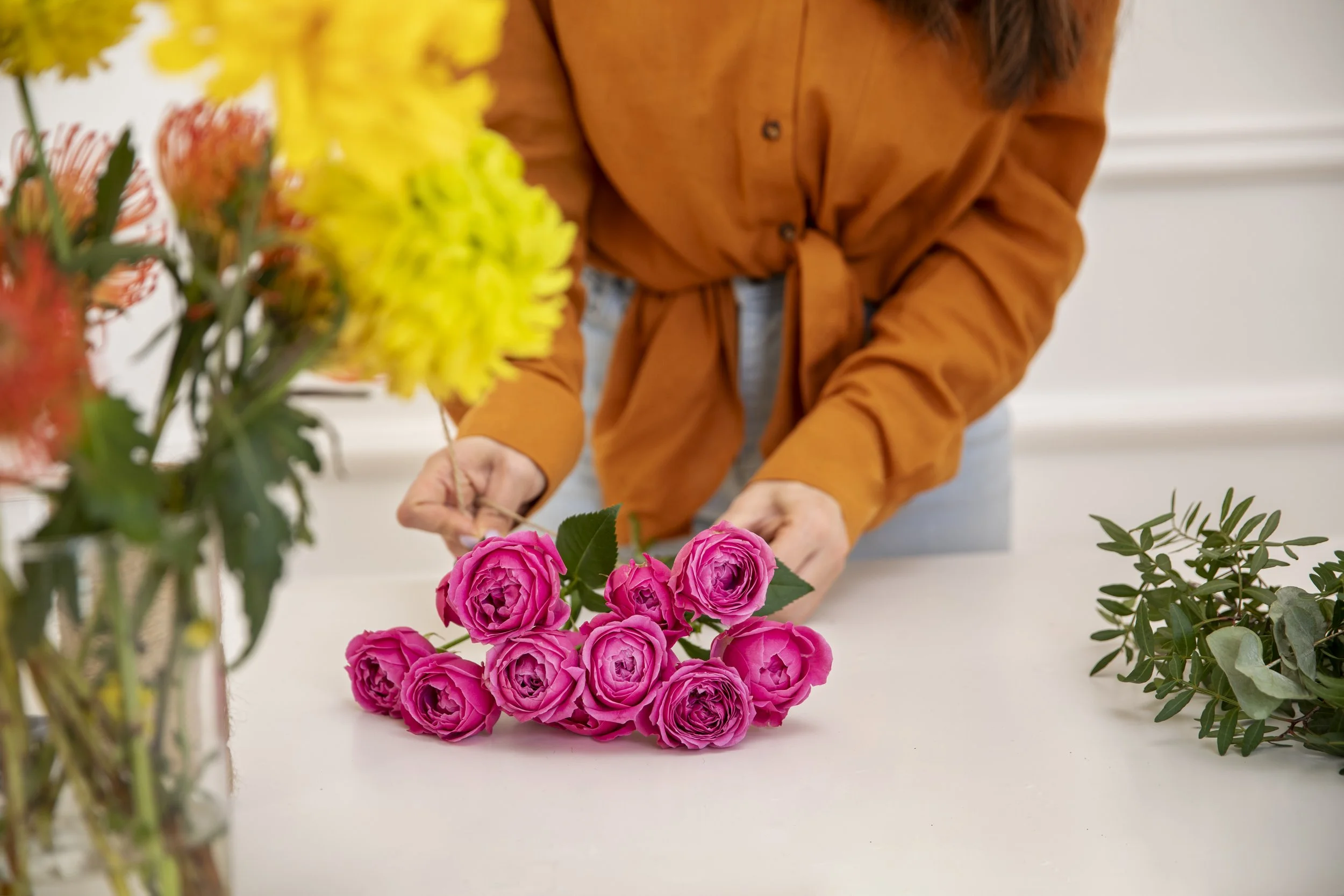 close-up-beautiful-florist-woman.jpg