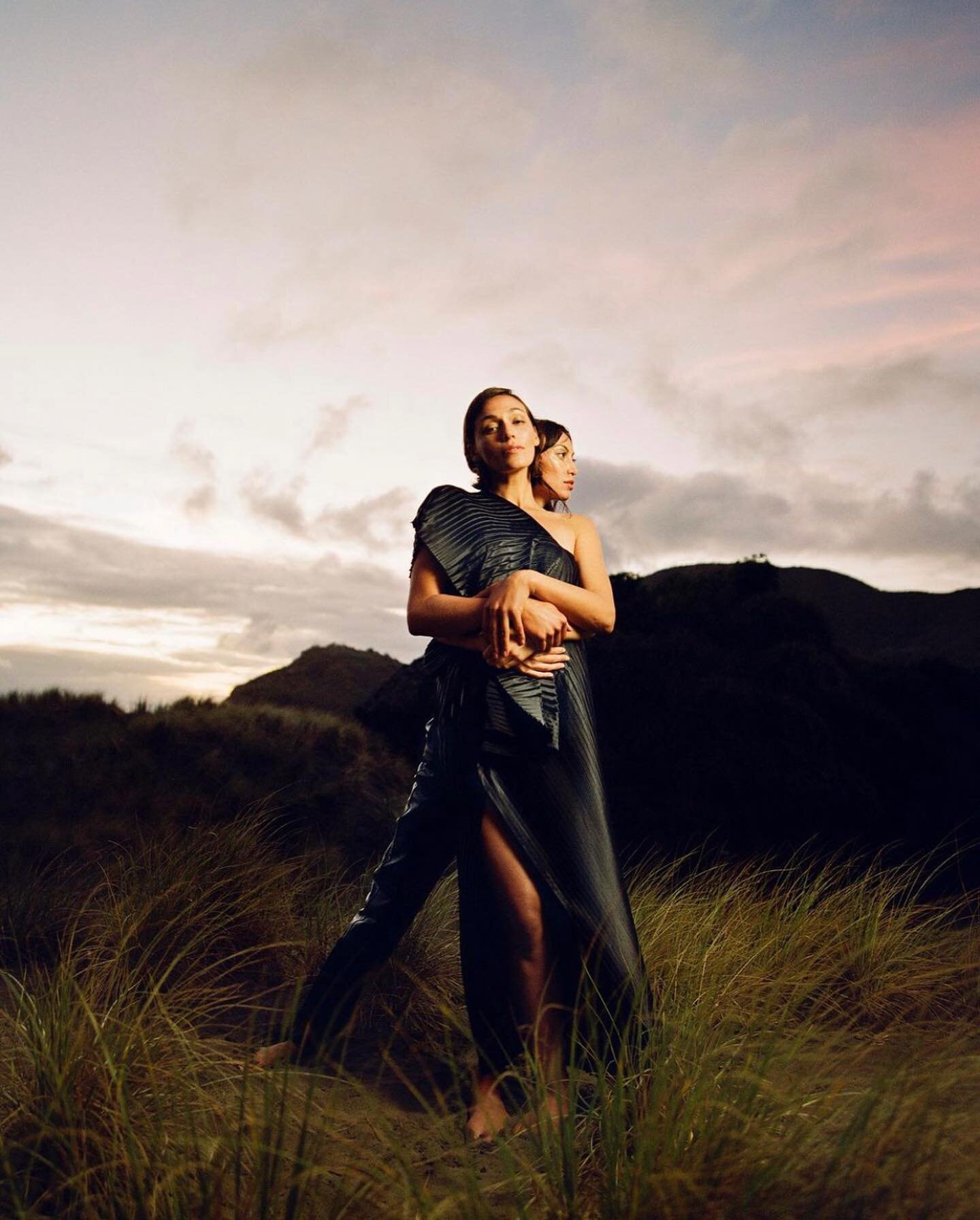 Our custom pleated gown beautifully captured by @emmaxanderson for @nzhviva Now available to pre order in four colour ways black, paprika, cobalt blue and scarlet red 🖤🧡💙❤️ thank you @chloechill for creating this magic! ✨