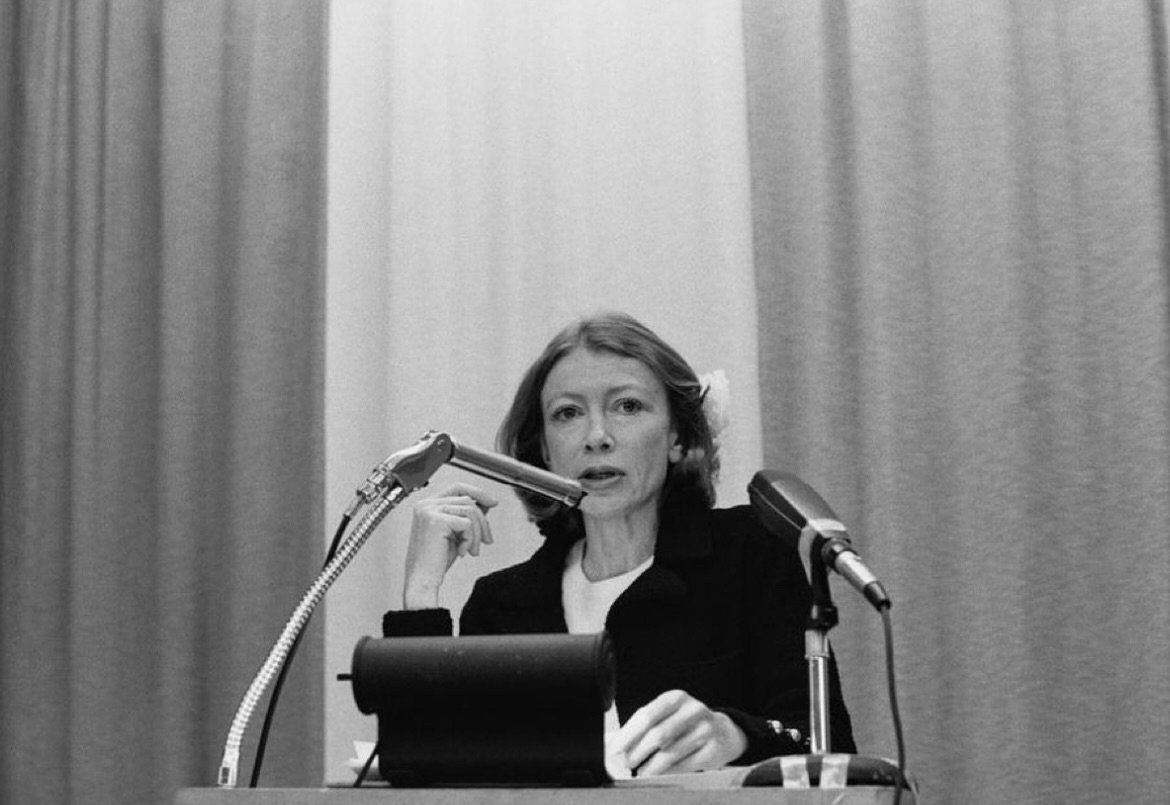 Joan Didion speaks at the college of Marin.

Photo by Janet Fries, Getty Images.