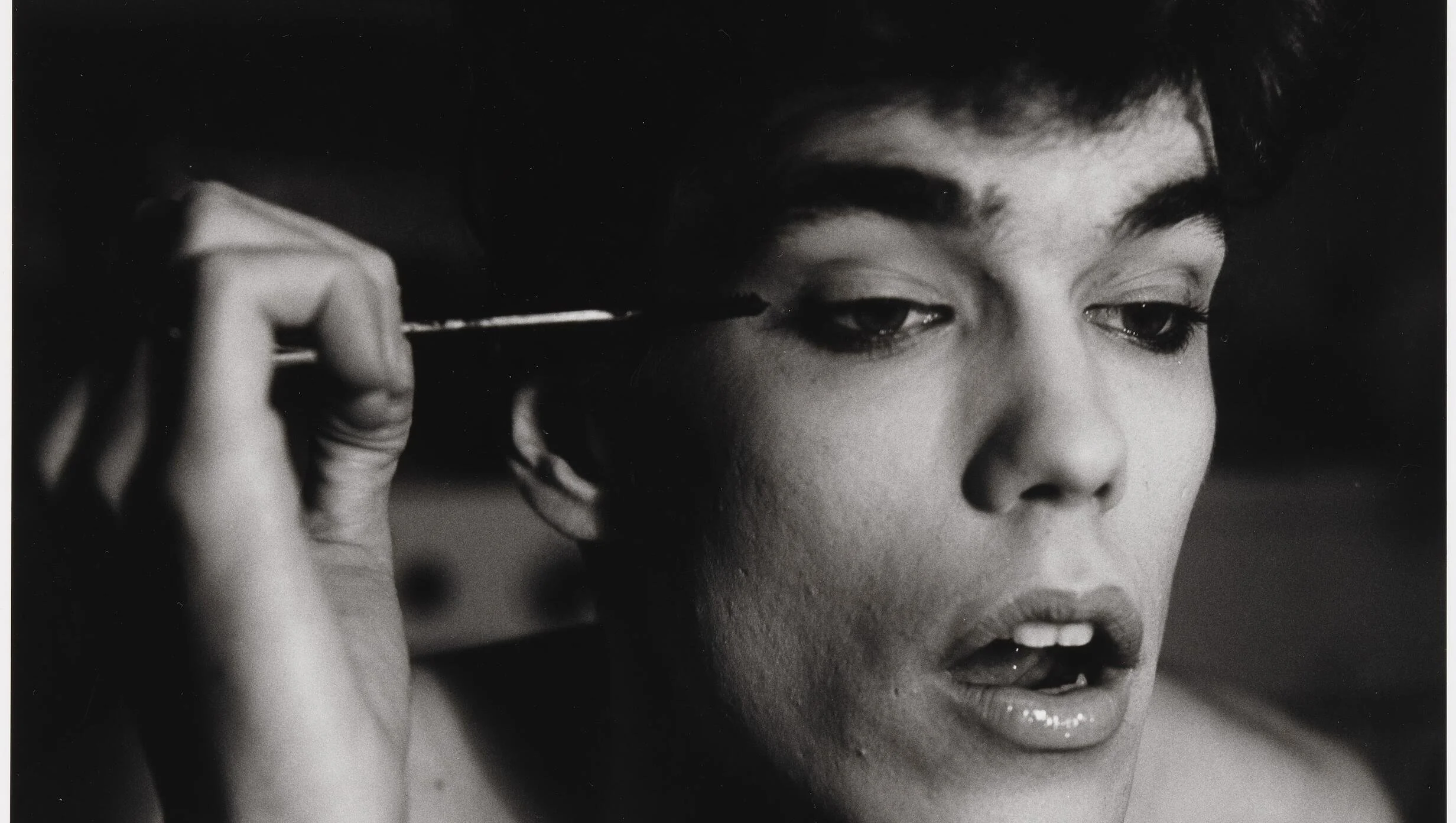 Peter Hujar, David Brintzenhofe Applying Makeup (II), 1982© 1987 The Peter Hujar Archive LLC; Courtesy Pace/MacGill Gallery, New York and Fraenkel Gallery, San Francisco