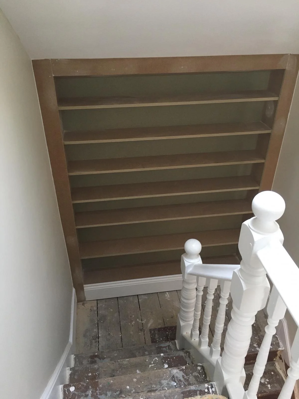 stair and landing fitted shelves