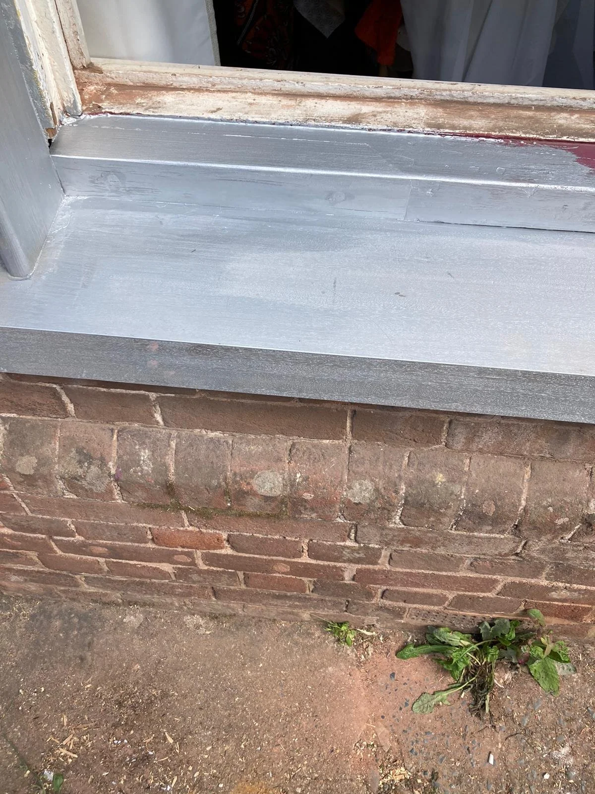 aluminium primer on window sill rot repair