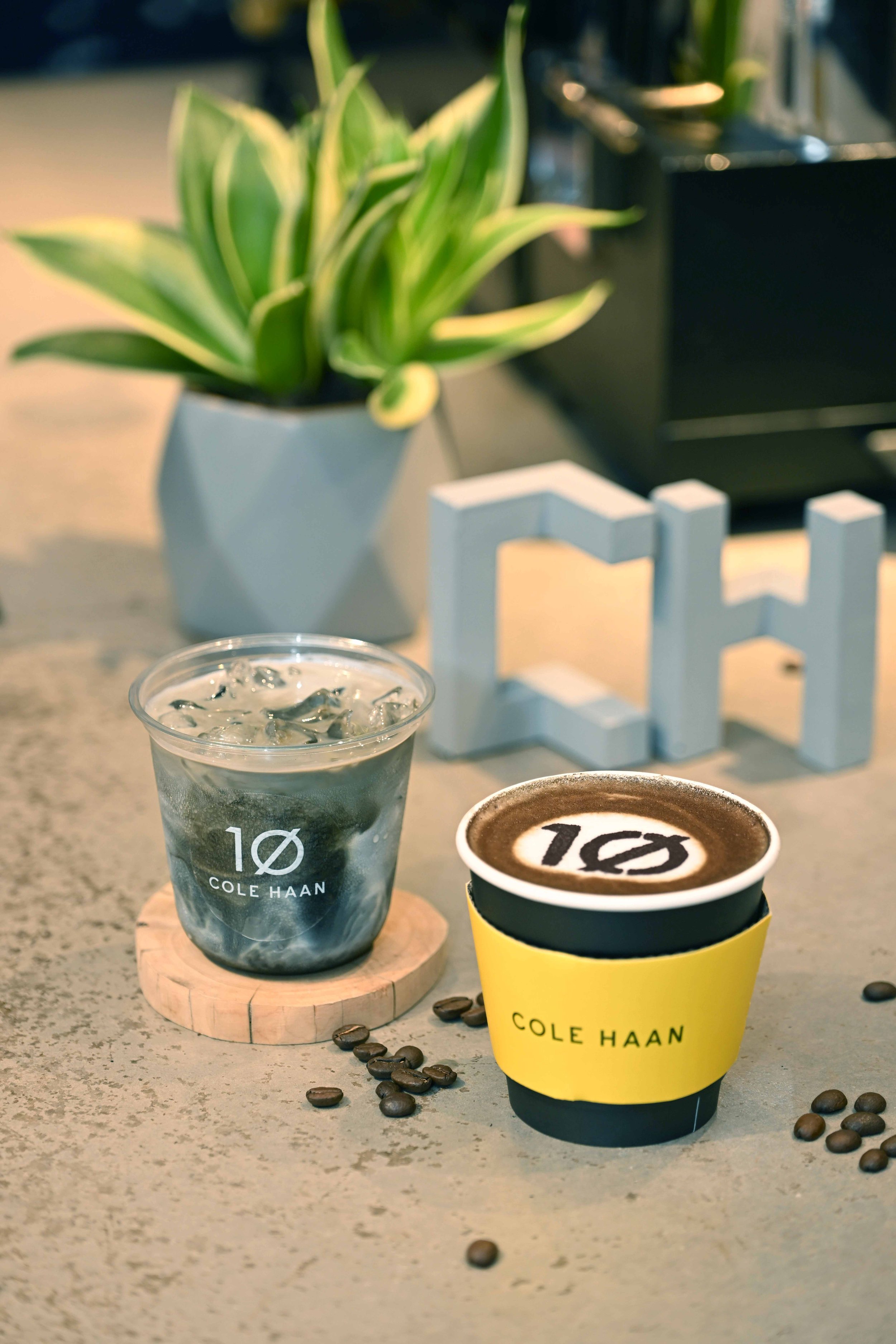 Colehaan_OG10_Coffee.jpg