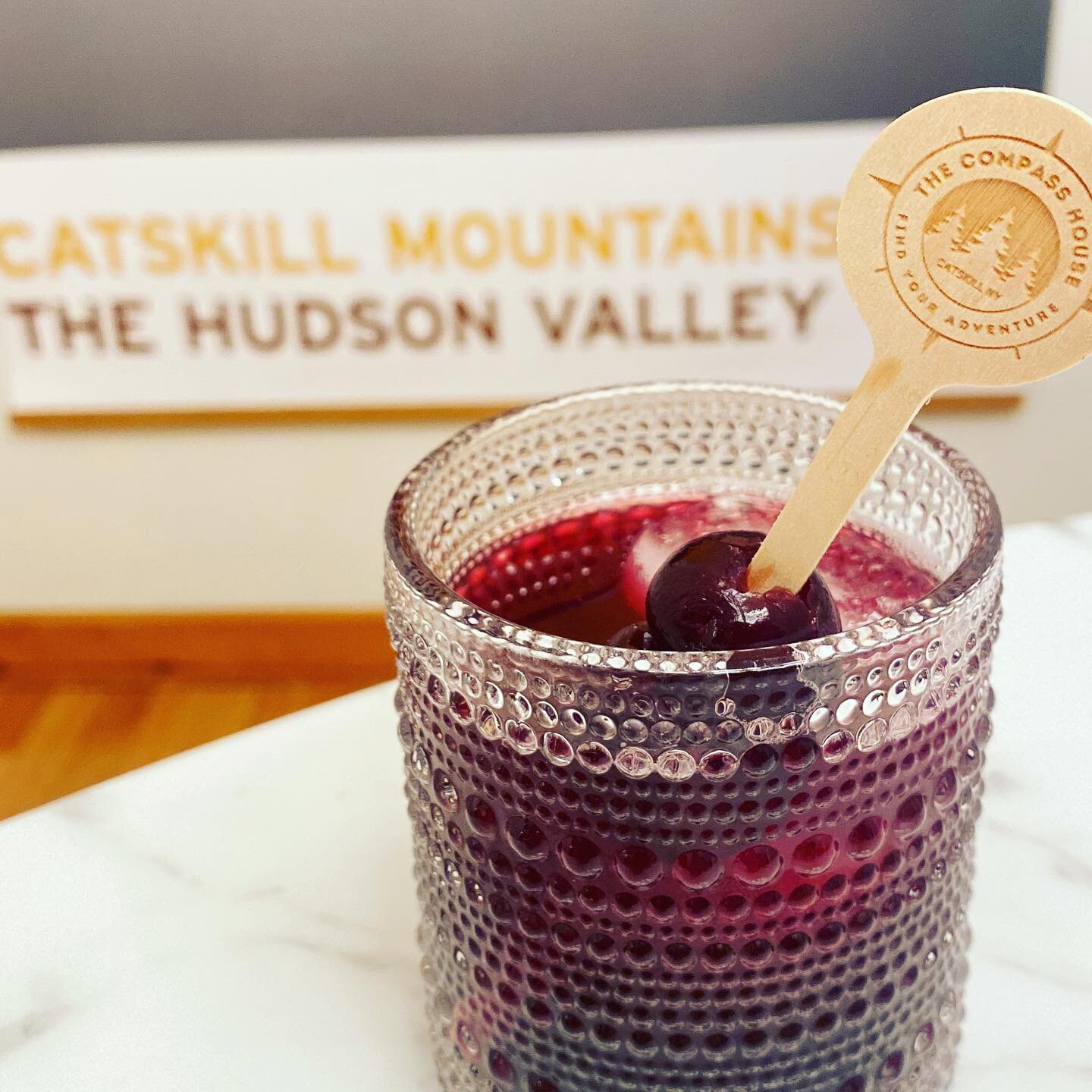 Come to the Compass House for drinks, stay for the mountains.
#catskillcompasshouse #cometocatskill