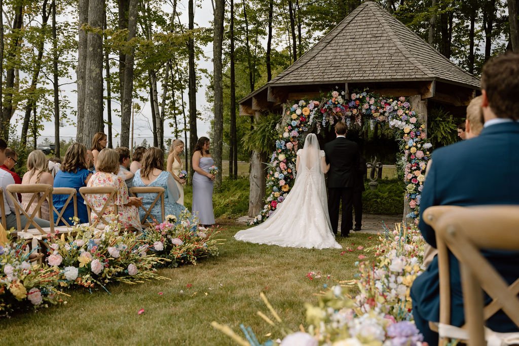  
  Photo Credit:  Leah Dawson Photography 
 