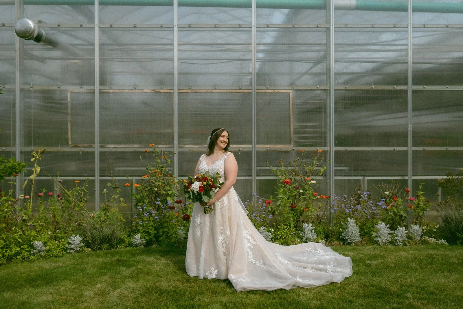  
  Photo Credit: 
   Sabrina Leigh Studios  
  assist 
   KT Creative Photography 
 