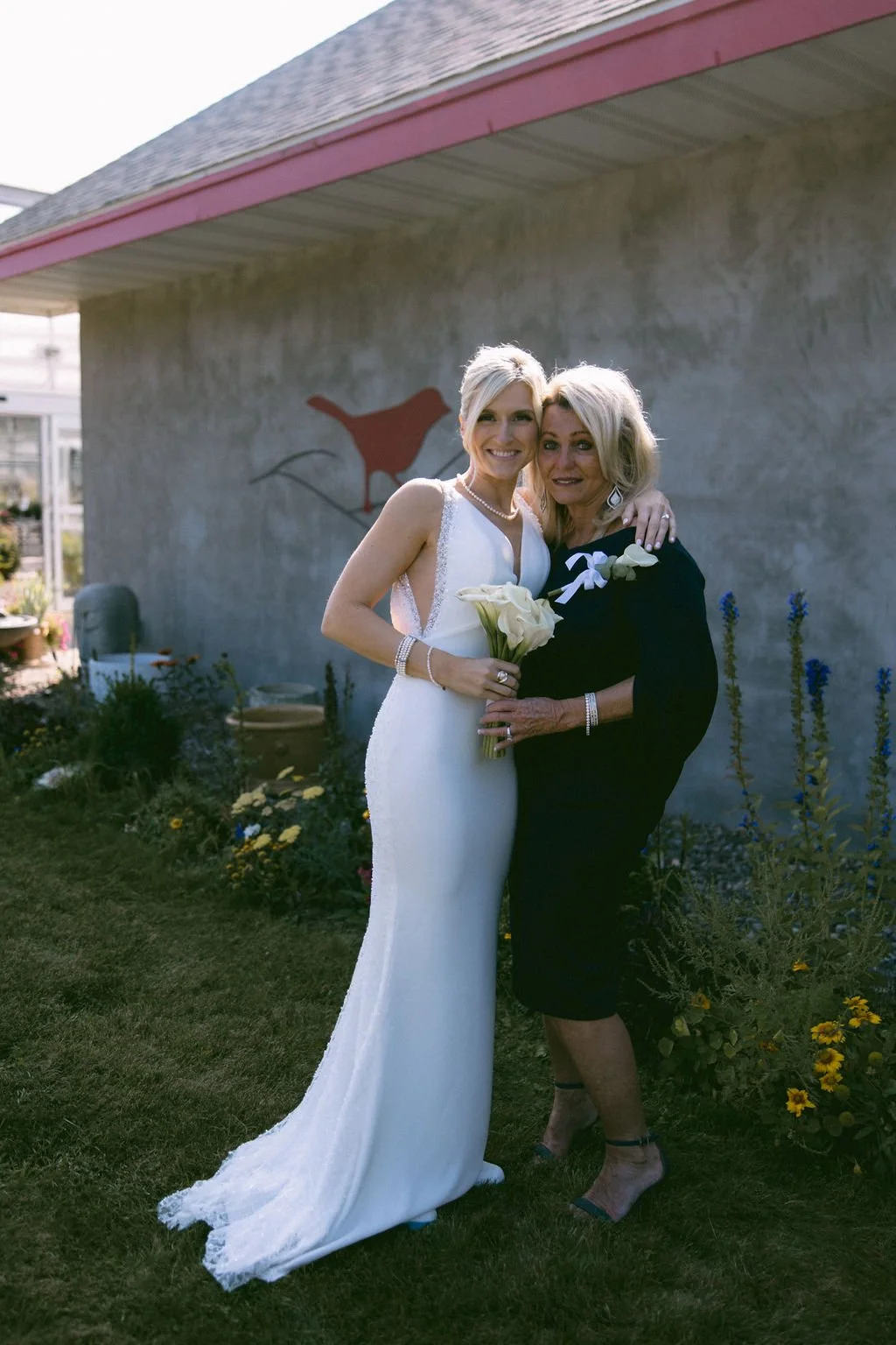  
  Photo Credit: 
   Emmoon Creative. 
 