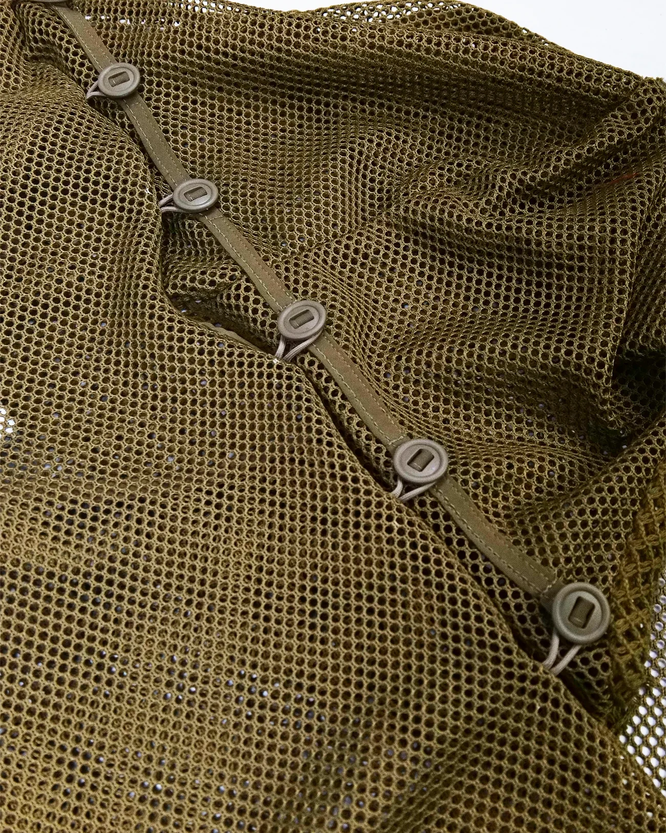 Artkis coyote base cape close up