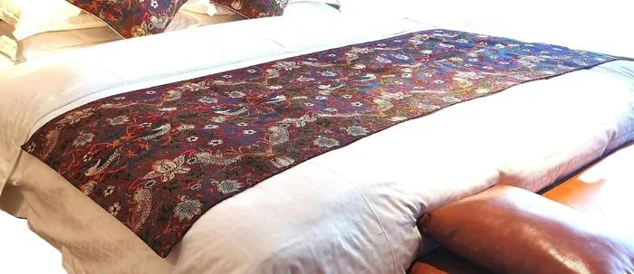 Signare Morris Strawberry Thief Red Tapestry Throw Sofa Bed Runner 220 x 70cm BEDRUN-STRD_700x (1).jpg