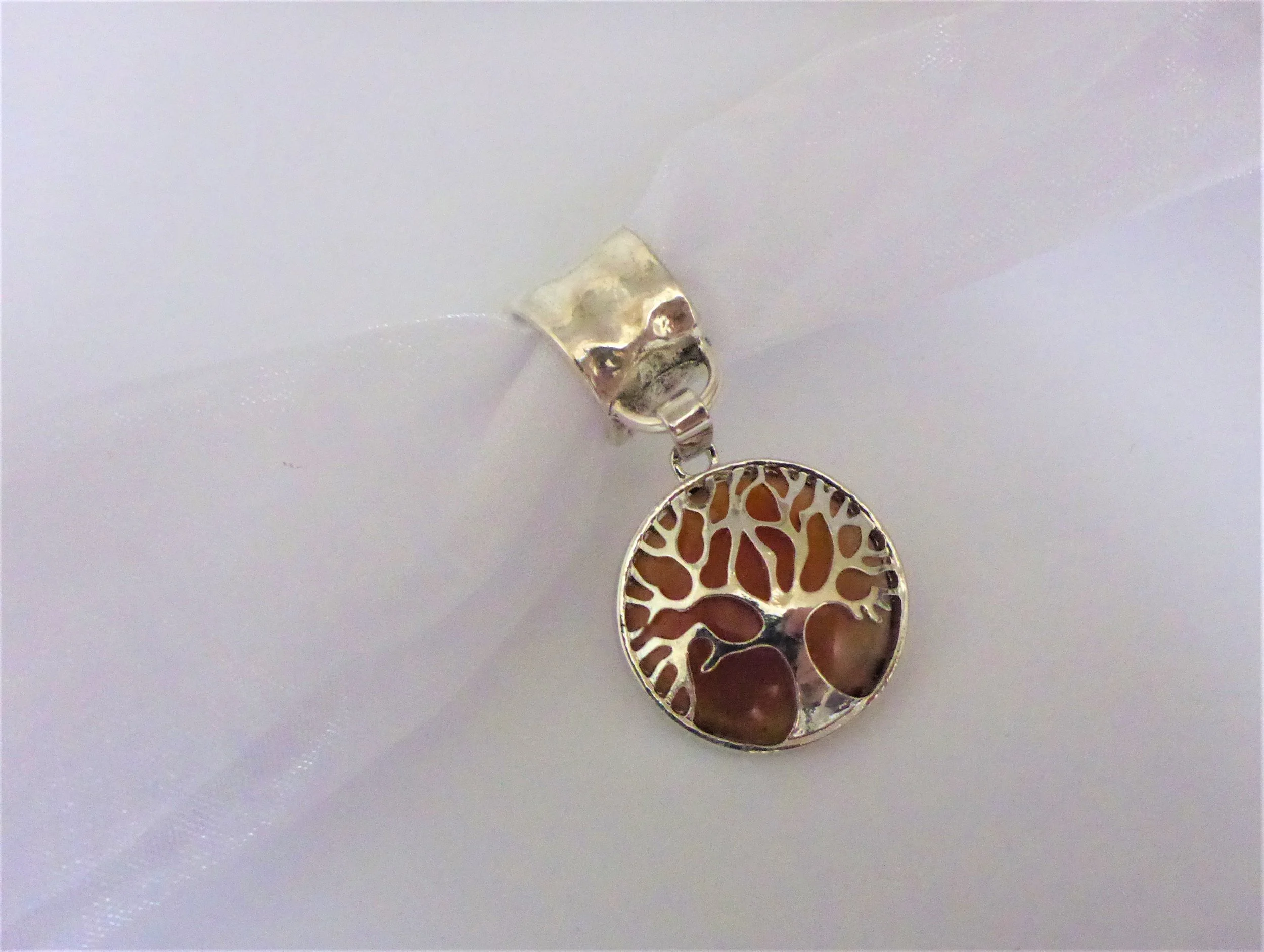 Isabelle Grace Black Ginger Handmade Amber Onyx Tree Life Round Scarf Jewellery GG6901-2_ce0a4730-ea18-481d-a8c5-4877dcdb0b85 (7).JPG