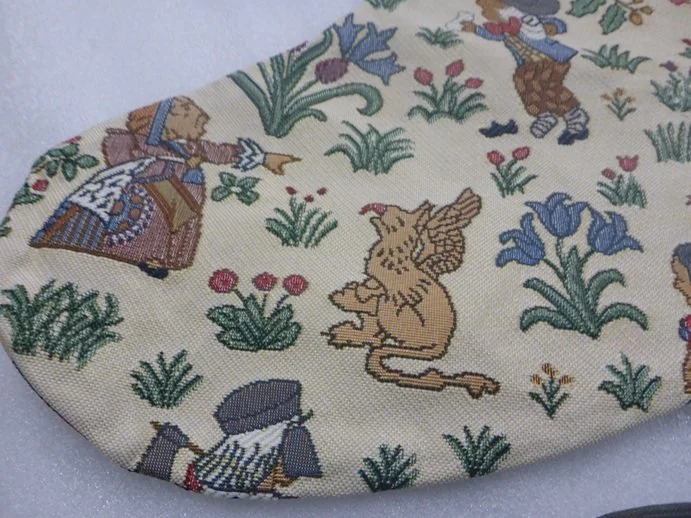 Signare Stocking Alice In Wonderland Tapestry Christmas Hanging Xmas Decor Sock STOCK-ALICE (5).JPG
