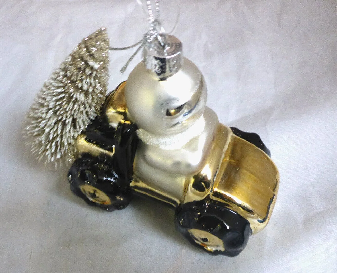 Sass & Belle Outer Space Astronaut Explorer Shaped Glass Bauble Xmas Tree Decor q (3).jpg