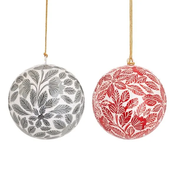 Sass & Belle Kashmiri Papier Mache Bauble Leafy Round Christmas Tree Decor Red Black GMDXM023_A (1).jpg