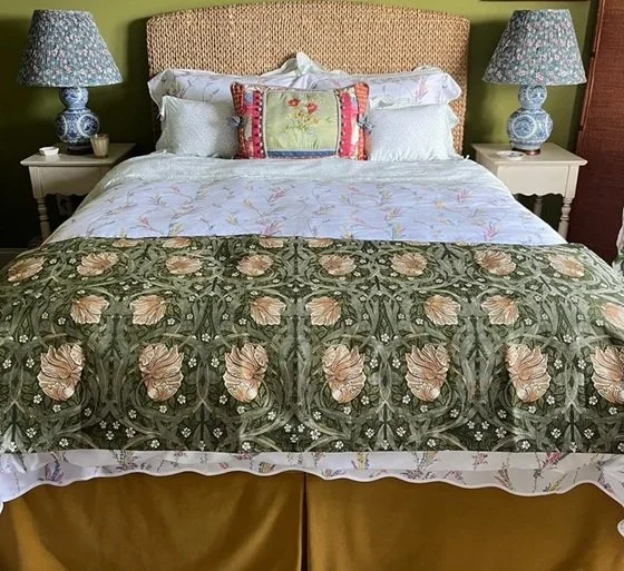 Signare Morris Pimpernel Thyme Green Tapestry Throw Sofa Bed Runner 220 x 70cm BEDRUN-PIMPERNEL-GR (12).jpg