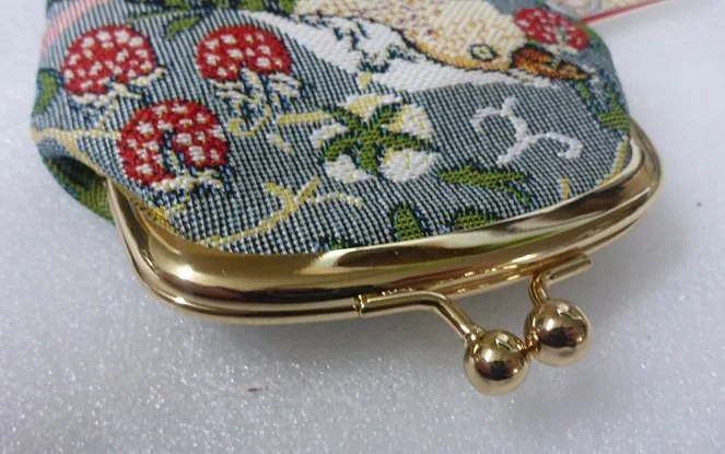 Signare Strawberry Thief Grey Glasses Case Soft Clasp Close Pouch Sun Eye Bag GPCH-STGR (6).JPG