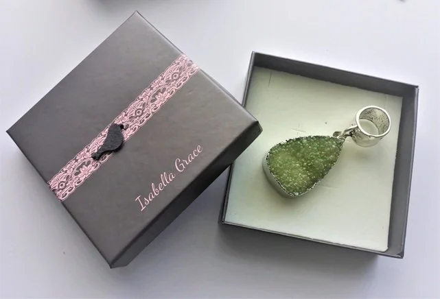 Black Ginger Isabelle Grace Scarf Jewellery - Green Teardrop