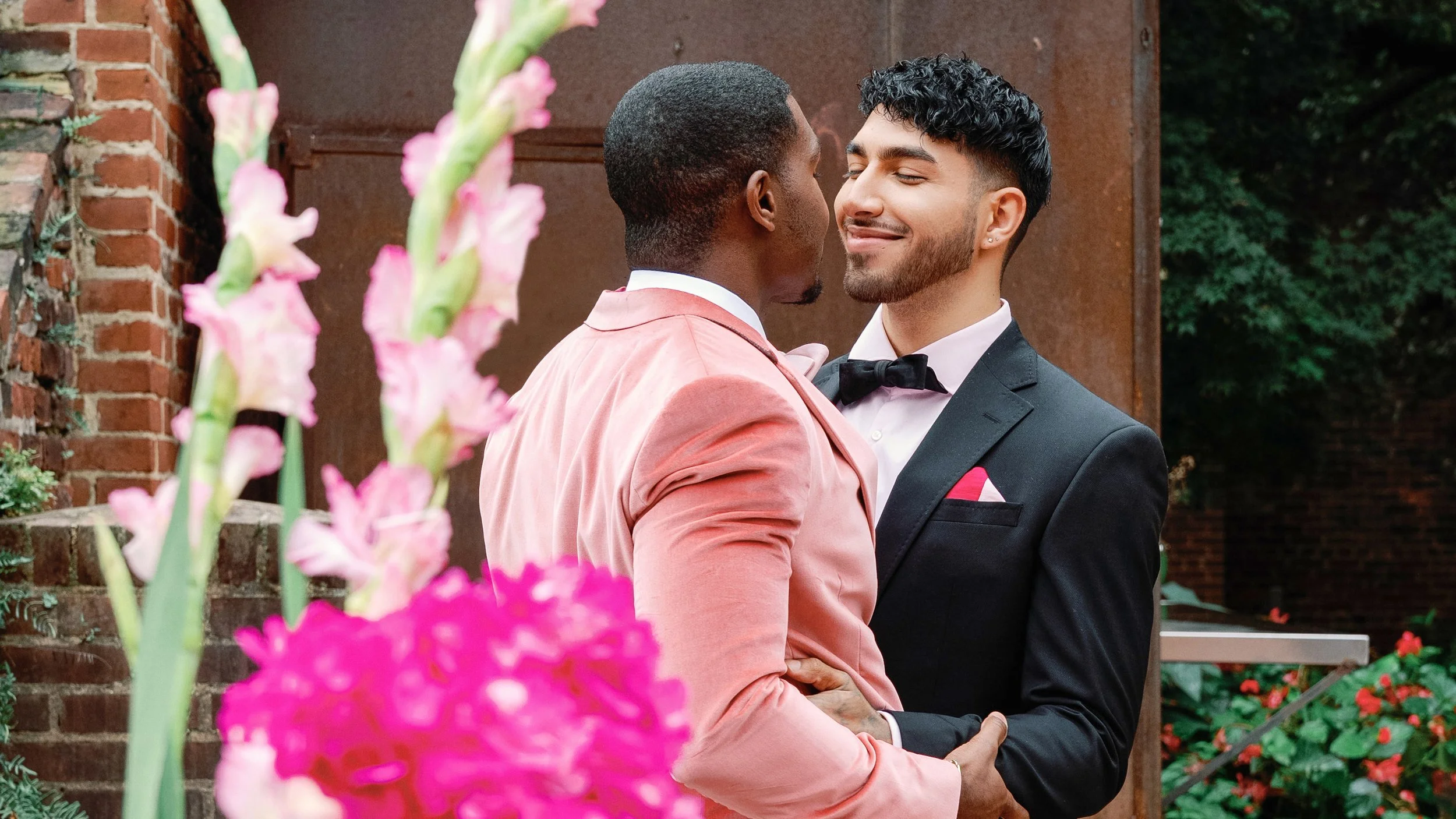 fb-Nikki Daskalakis-Brand Shoot 2023-Neon Gamer-Sasha and Angel-Wedding-0107.jpg