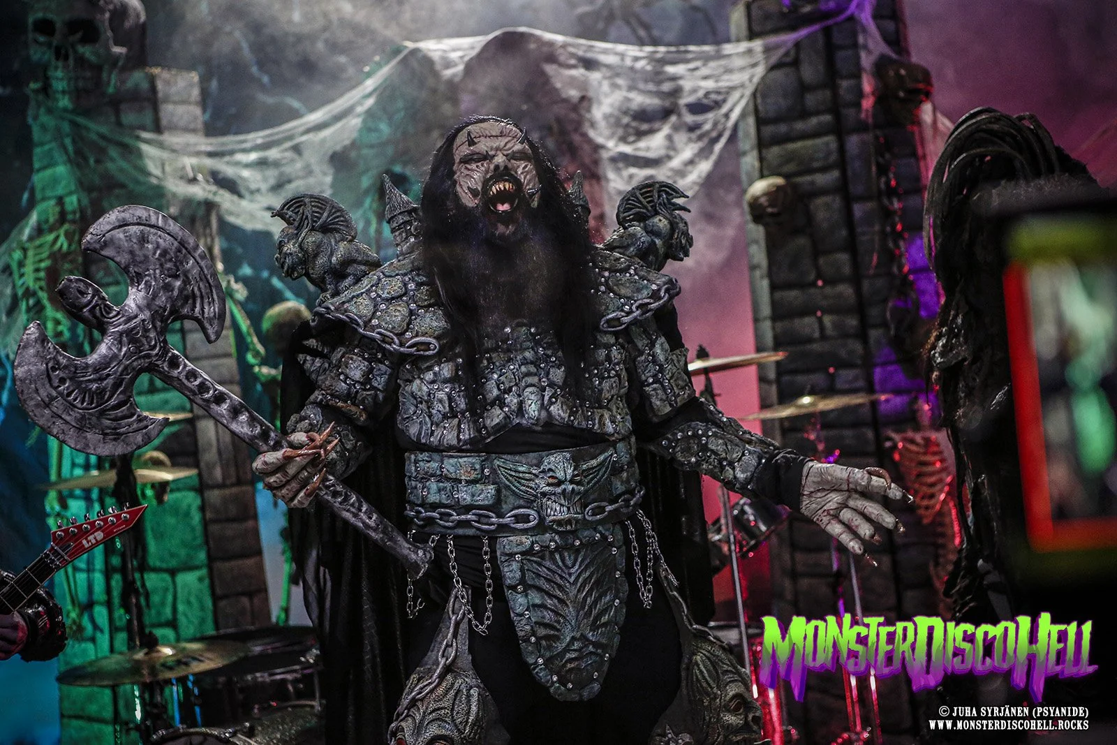 deadagainjayne_bts_044.jpg