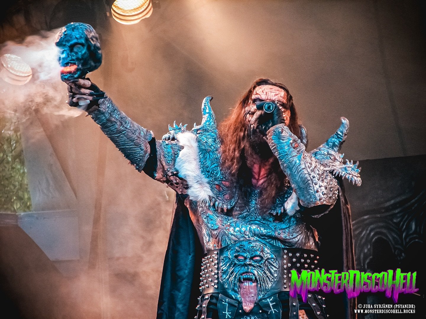 Last week on Sunday Sundries series, we talked about Lordi ballads and one of the most iconic props ever in a Lordi show; the smoking skull, so let&rsquo;s continue with that for today. When the band moved onto The Arockalypse era, the skull found it